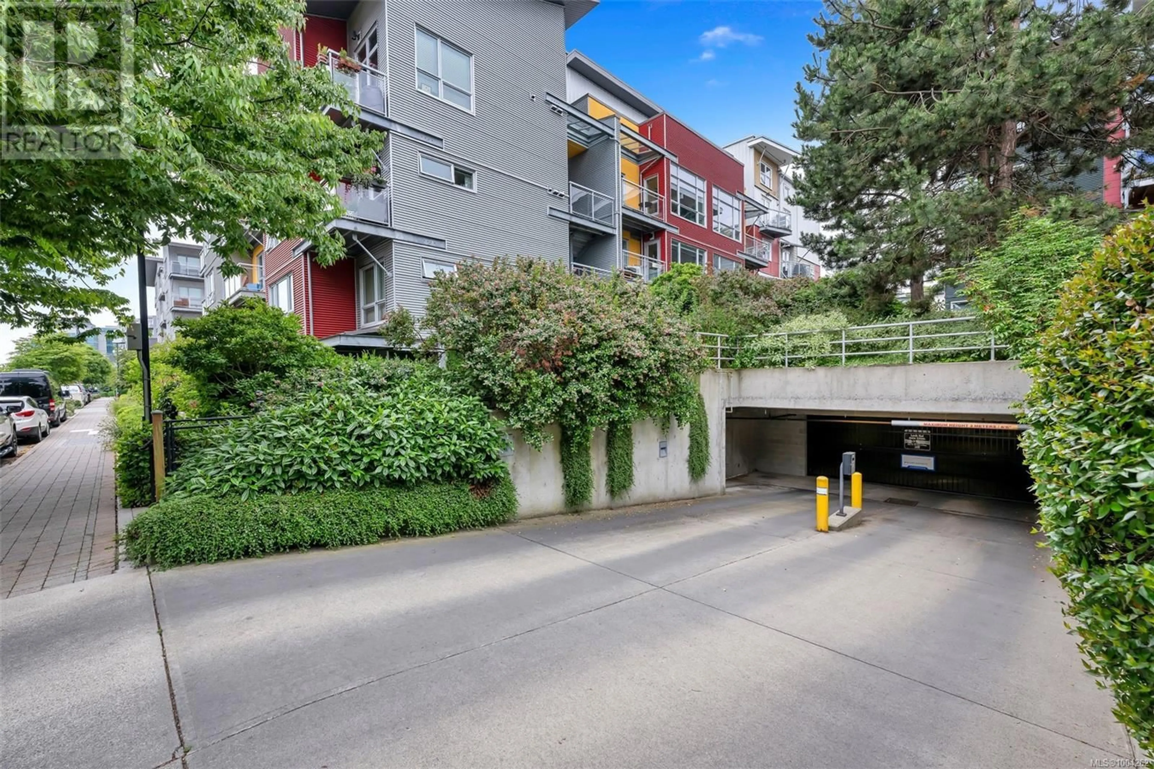 Patio, street for 208 - 787 TYEE ROAD, Victoria British Columbia V9A7R5