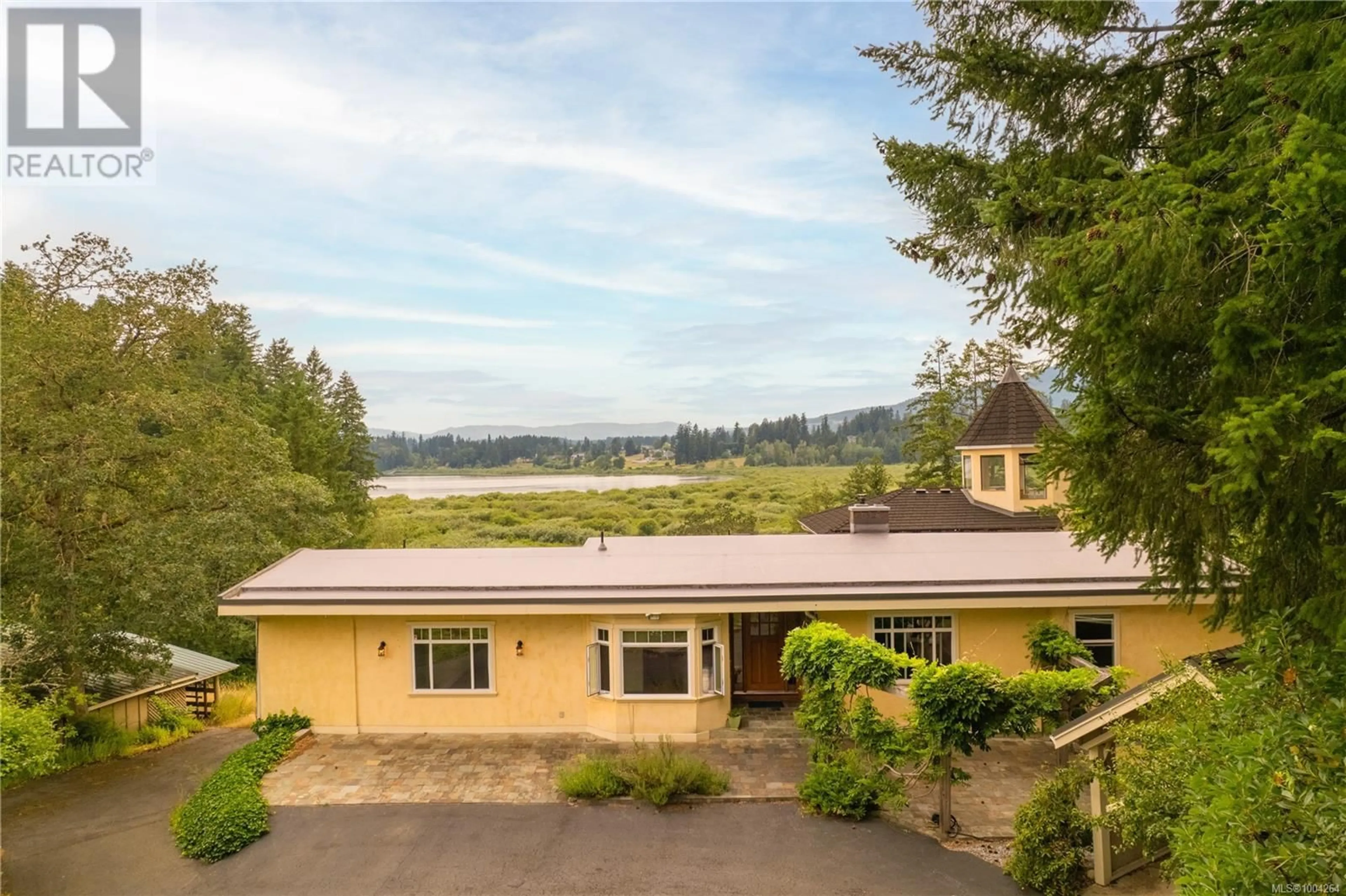 A pic from outside/outdoor area/front of a property/back of a property/a pic from drone, water/lake/river/ocean view for 2439 CALAIS ROAD, Duncan British Columbia V9L5V5