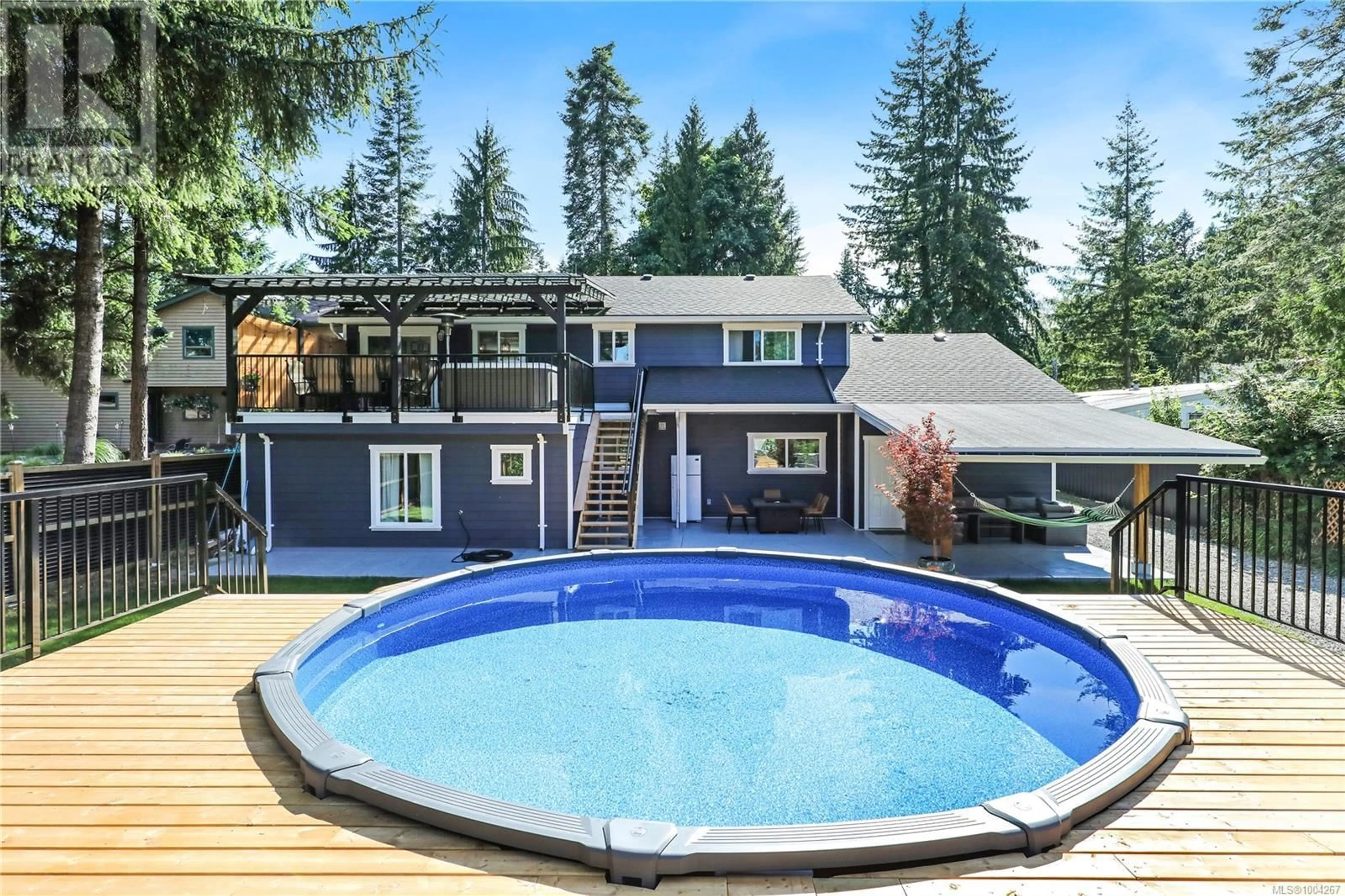 Home with vinyl exterior material, water/lake/river/ocean view for 84 LEASH ROAD, Courtenay British Columbia V9N9V2