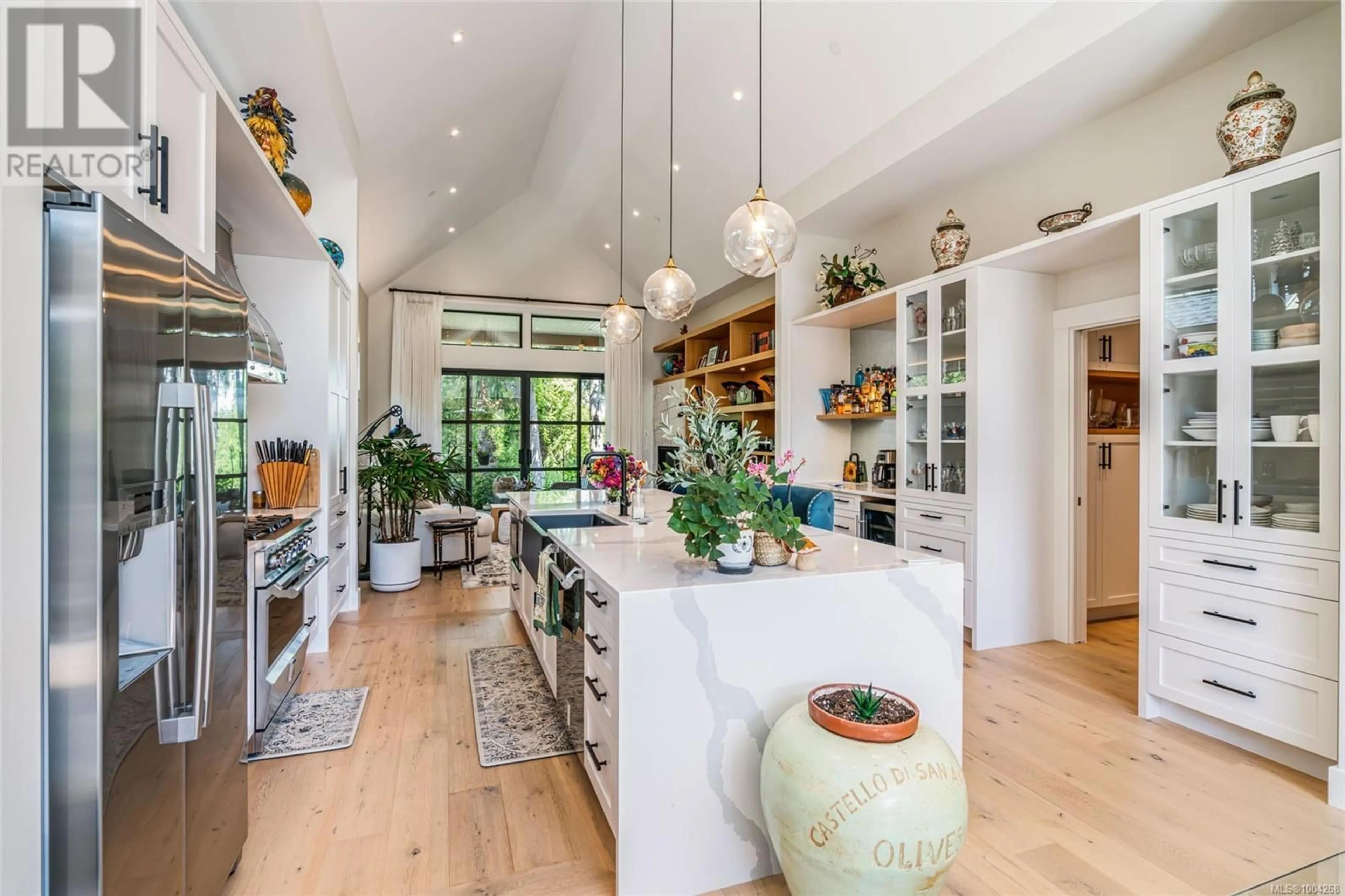Open concept kitchen, unknown for 863 CLAYMORE CRESCENT, Qualicum Beach British Columbia V9K0A9