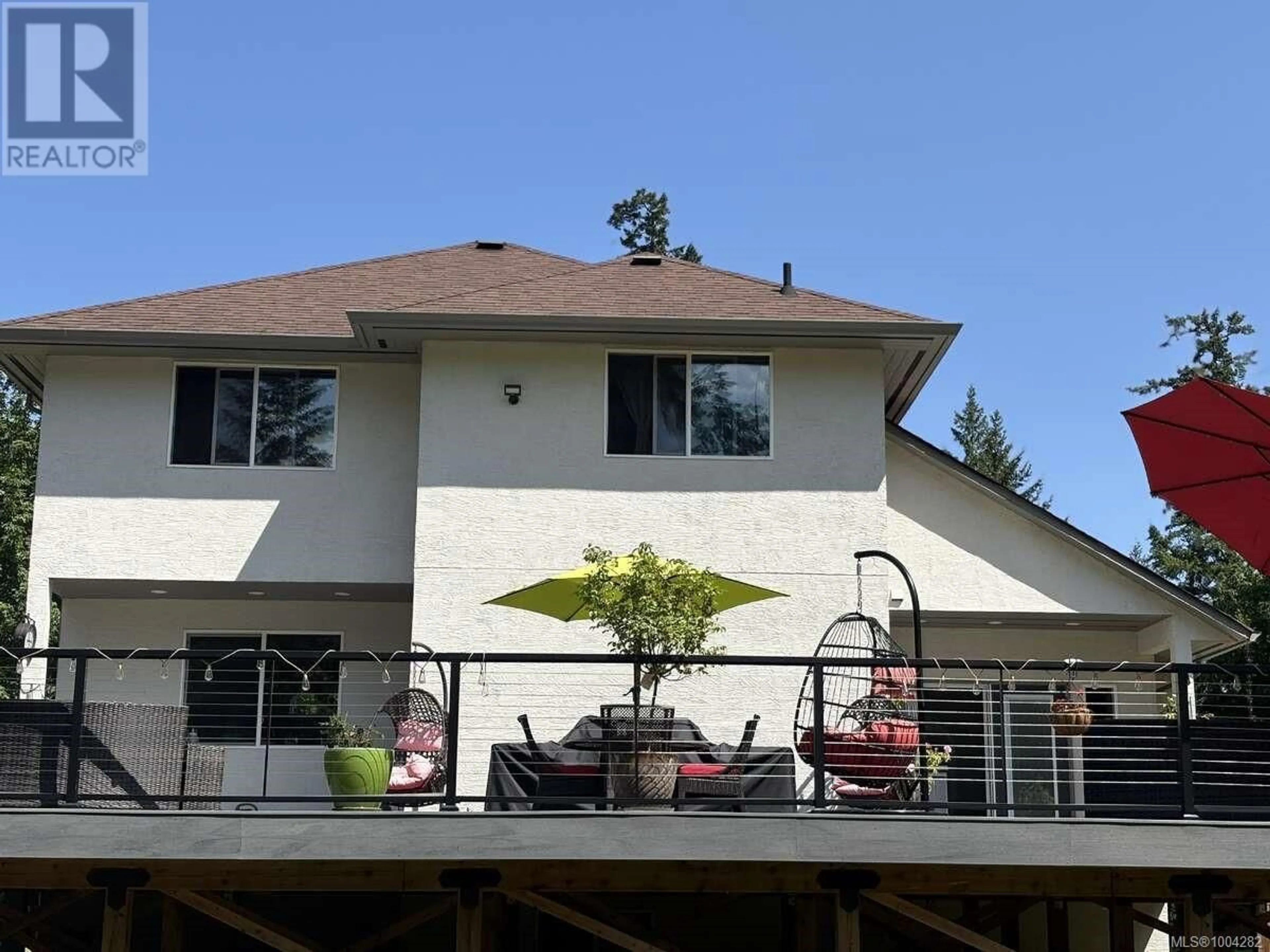 Home with vinyl exterior material, mountain view for 3700 RIVER ROAD, Chemainus British Columbia V0R1K4