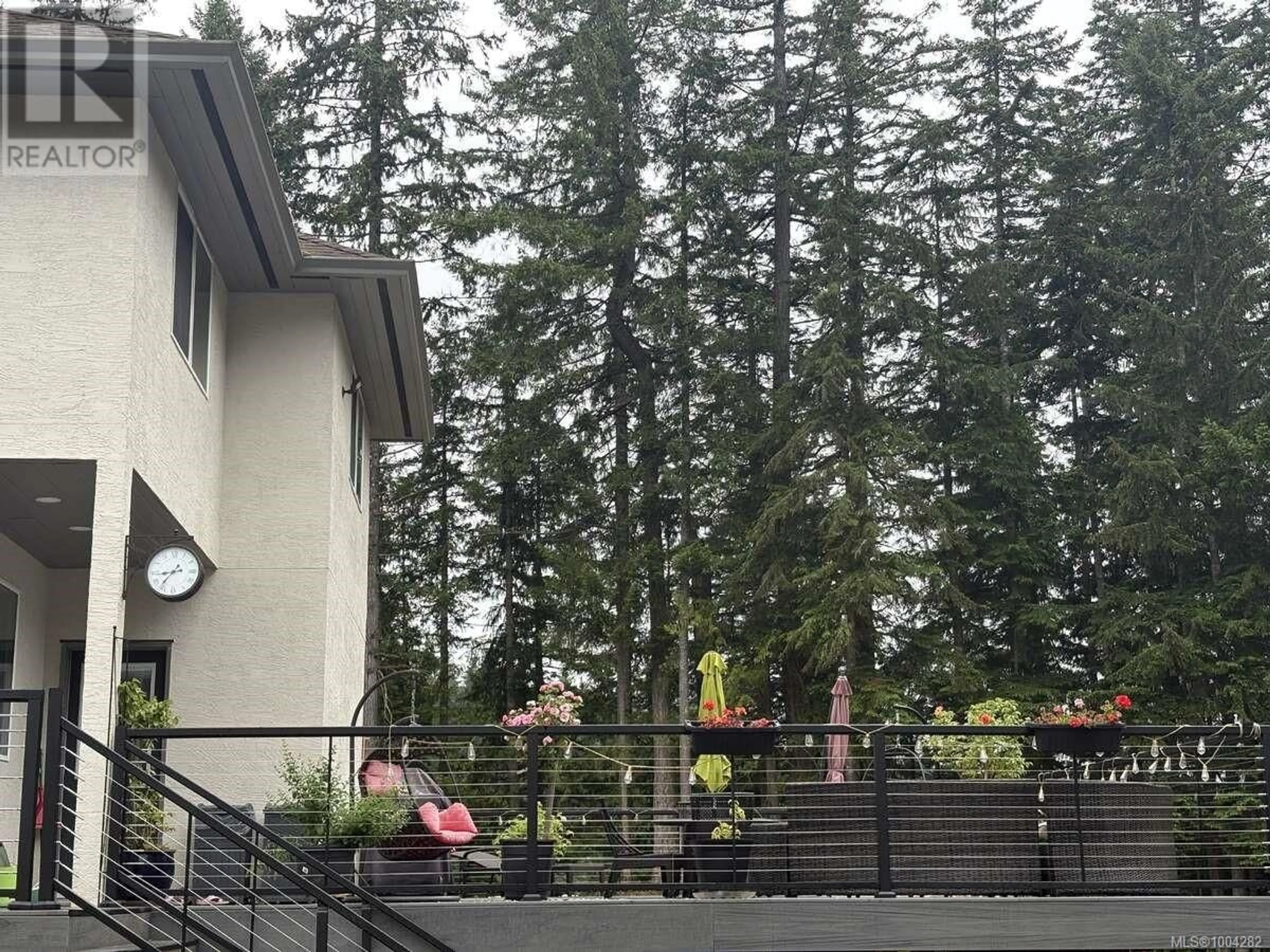 Patio, forest/trees view for 3700 RIVER ROAD, Chemainus British Columbia V0R1K4