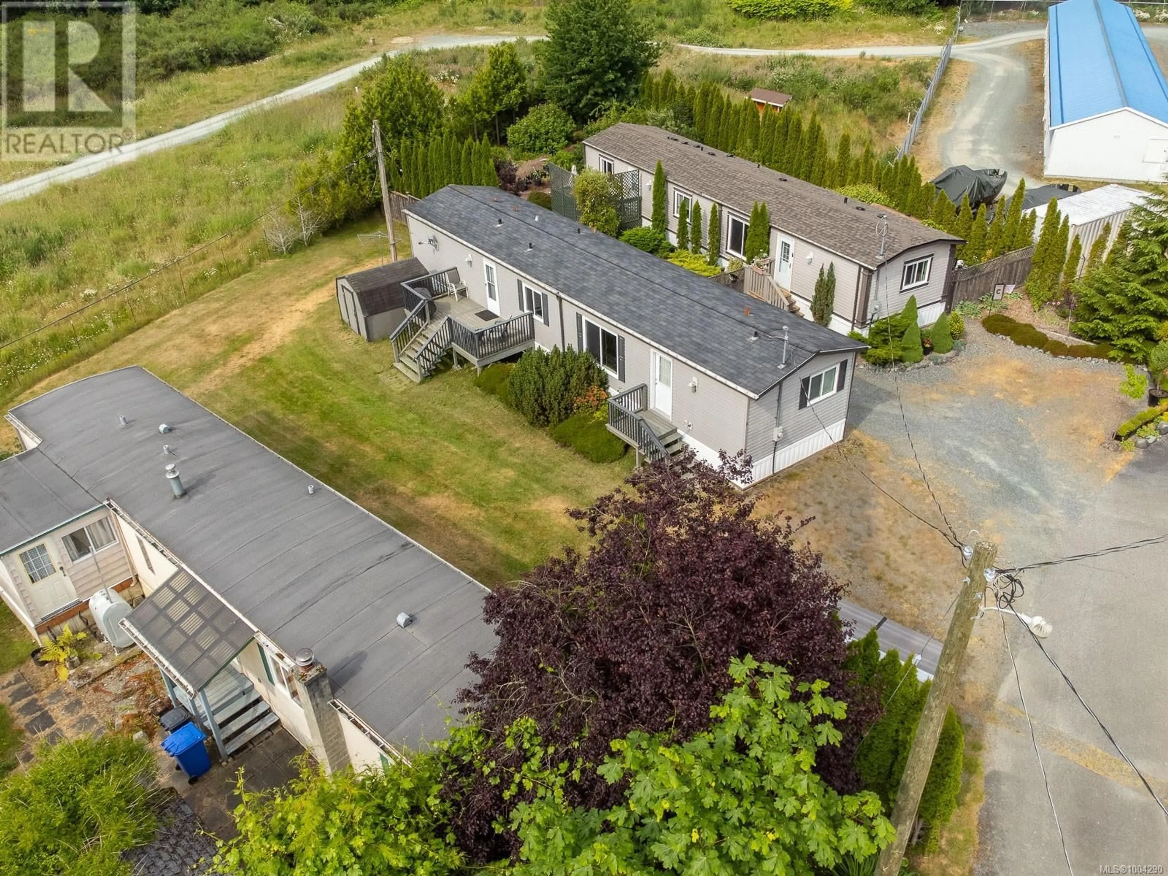 A pic from outside/outdoor area/front of a property/back of a property/a pic from drone, unknown for B - 10860 CHEMAINUS ROAD, Saltair British Columbia V9G2A5