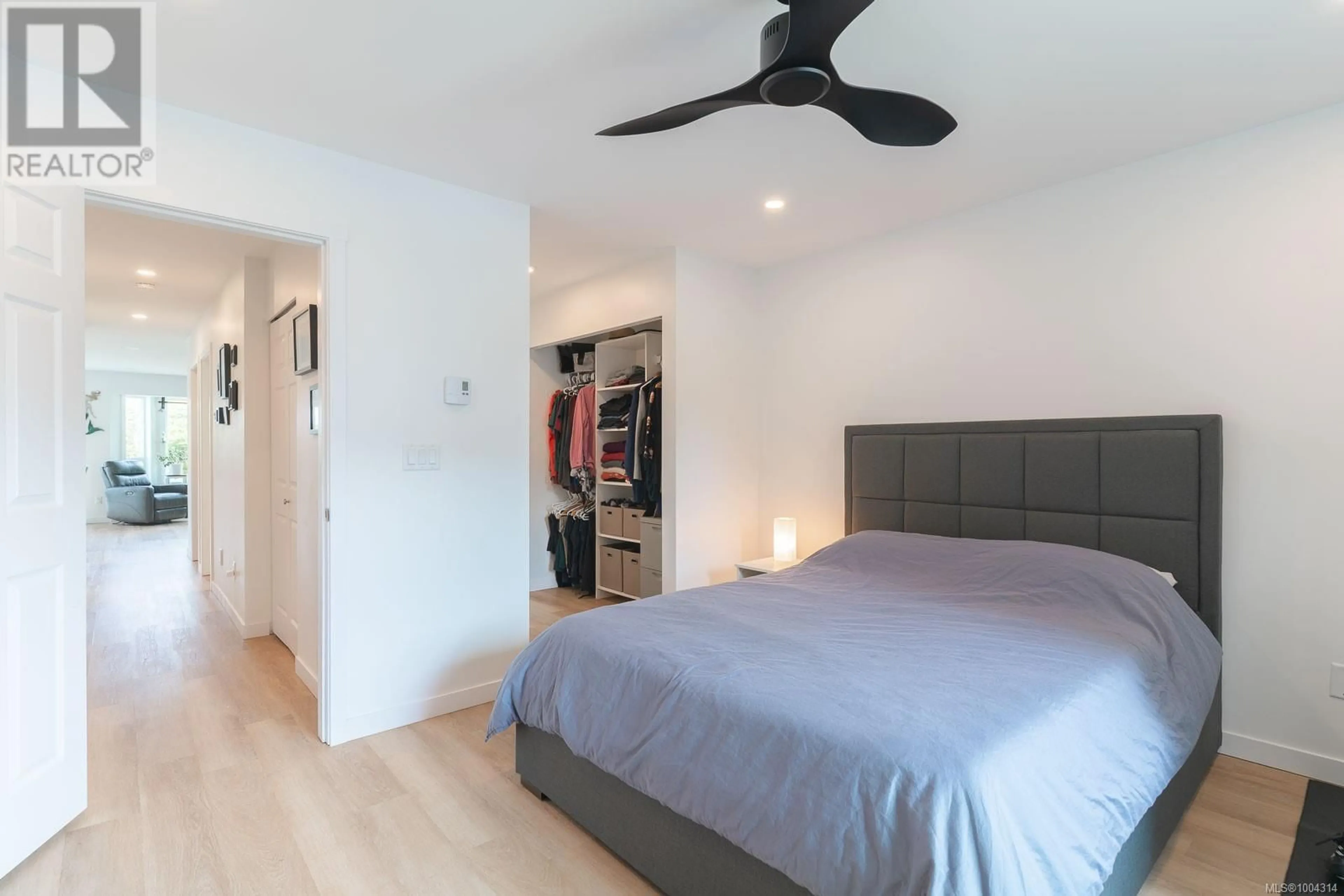 A pic of a room for 48 - 6245 BLUEBACK ROAD, Nanaimo British Columbia V9V1N7