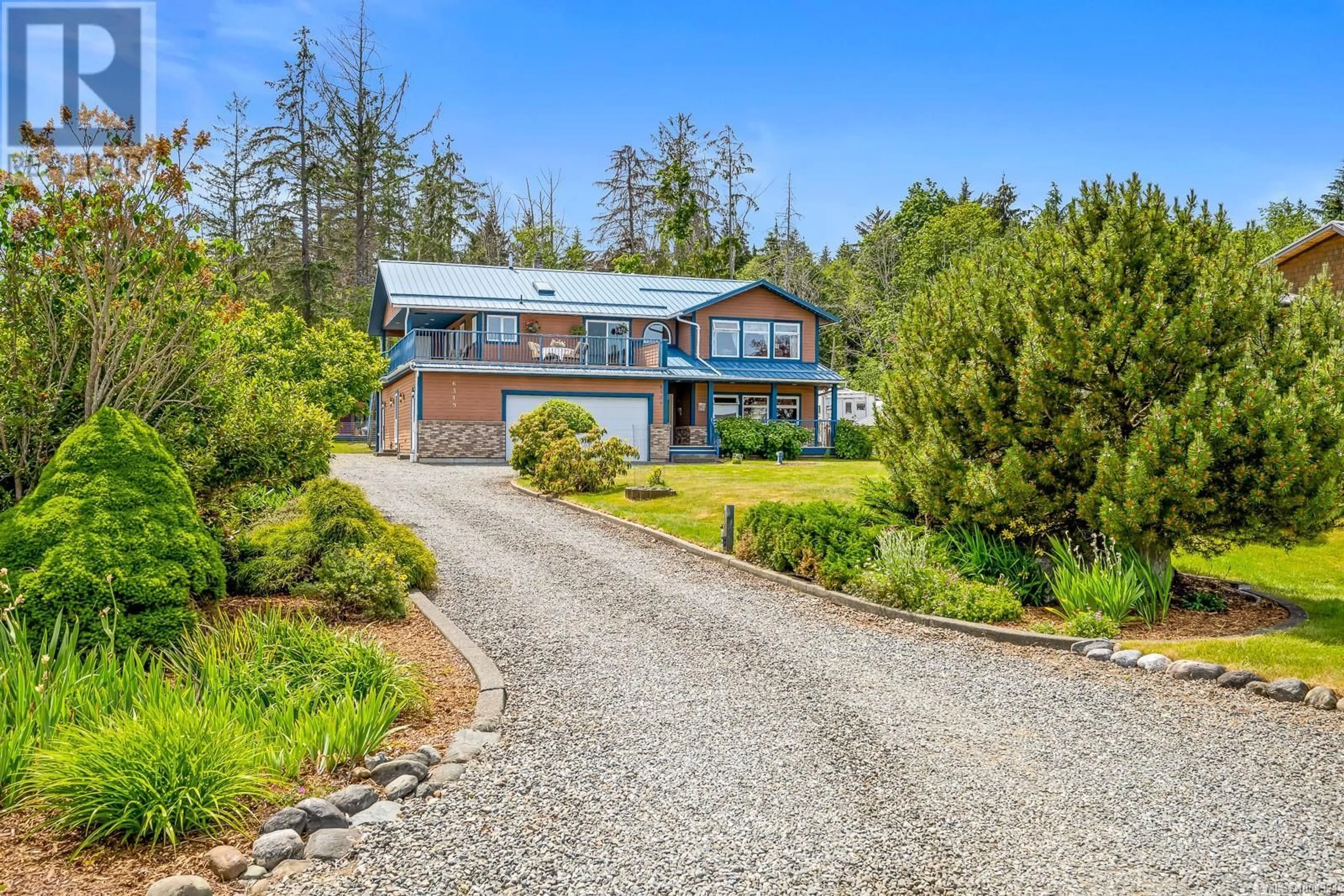 A pic from outside/outdoor area/front of a property/back of a property/a pic from drone, water/lake/river/ocean view for 6349 EAGLES DRIVE, Courtenay British Columbia V9J1V4