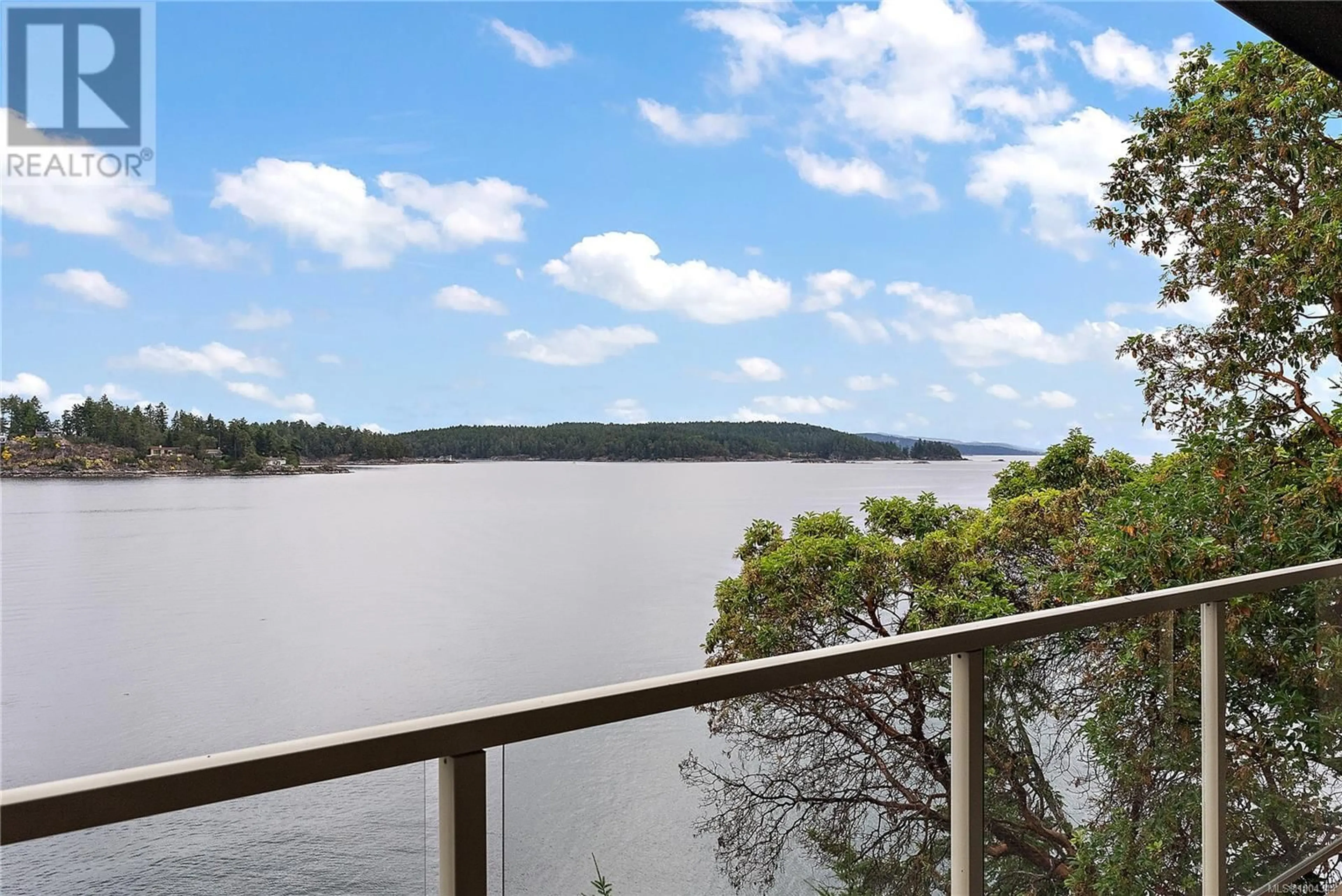 Patio, water/lake/river/ocean view for 16 - 2353 HARBOUR ROAD, Sidney British Columbia V8L3X8