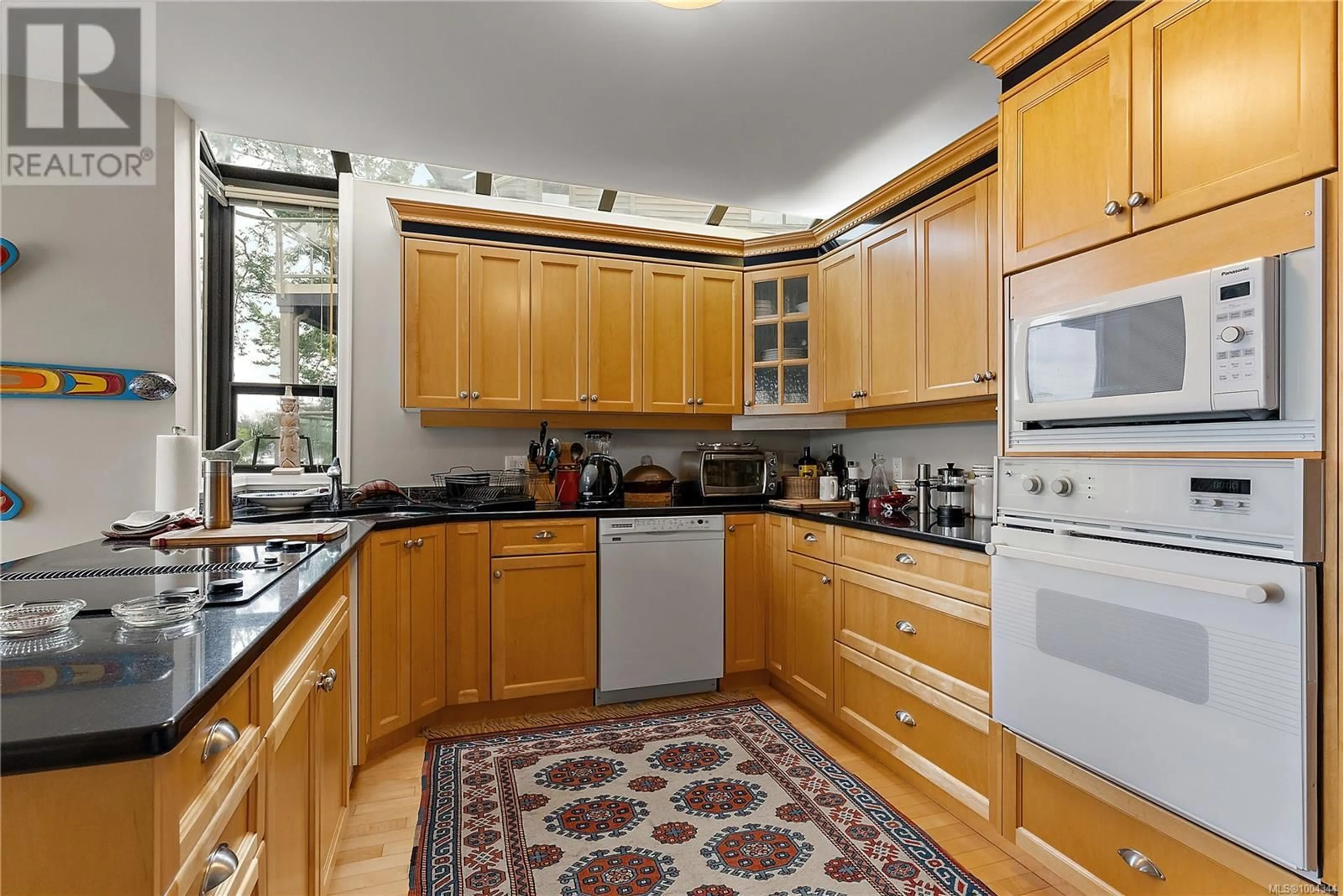 Standard kitchen, unknown for 16 - 2353 HARBOUR ROAD, Sidney British Columbia V8L3X8