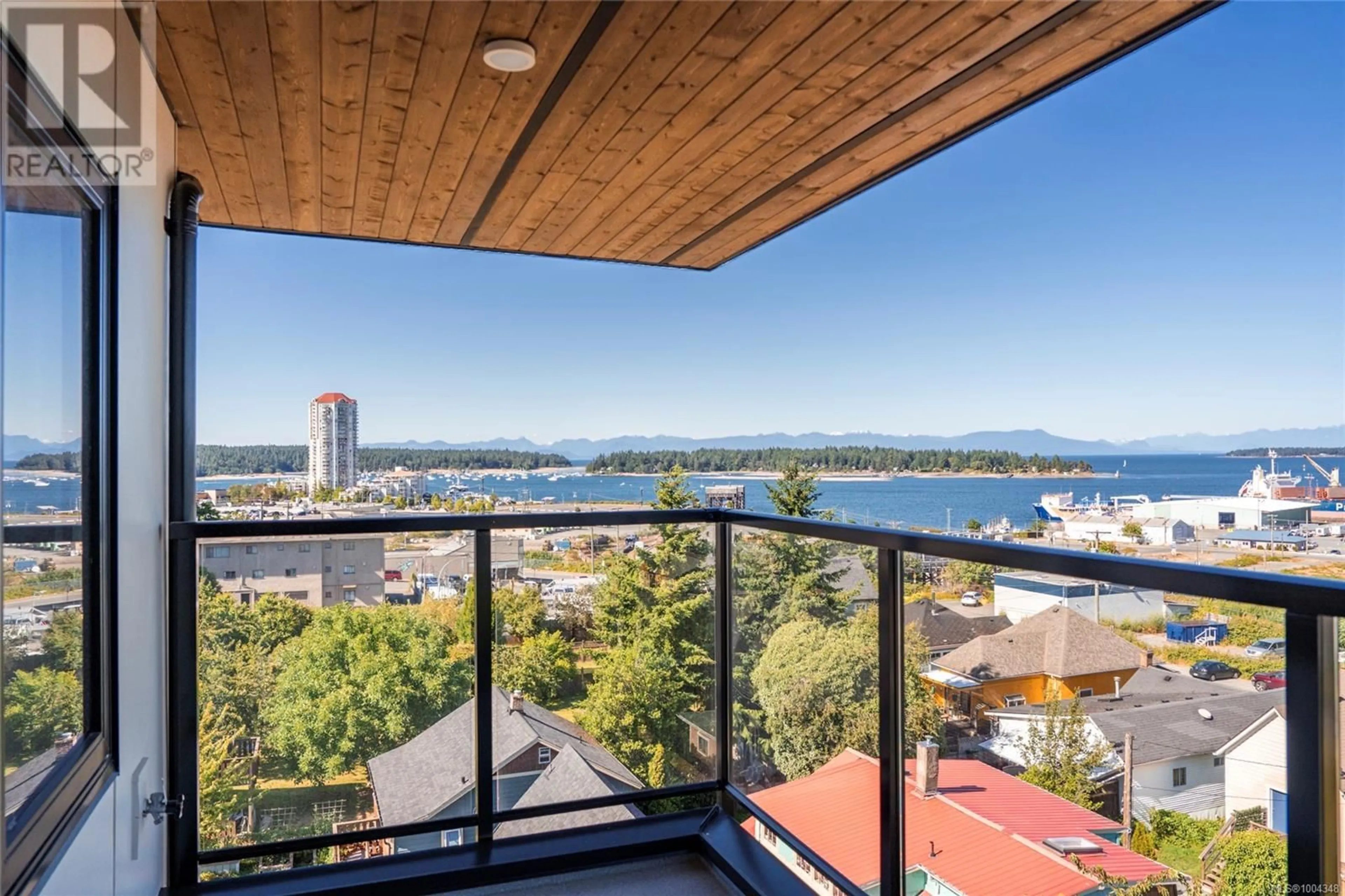 Balcony in the apartment, water/lake/river/ocean view for 502 - 45 HALIBURTON STREET, Nanaimo British Columbia V9R4V6