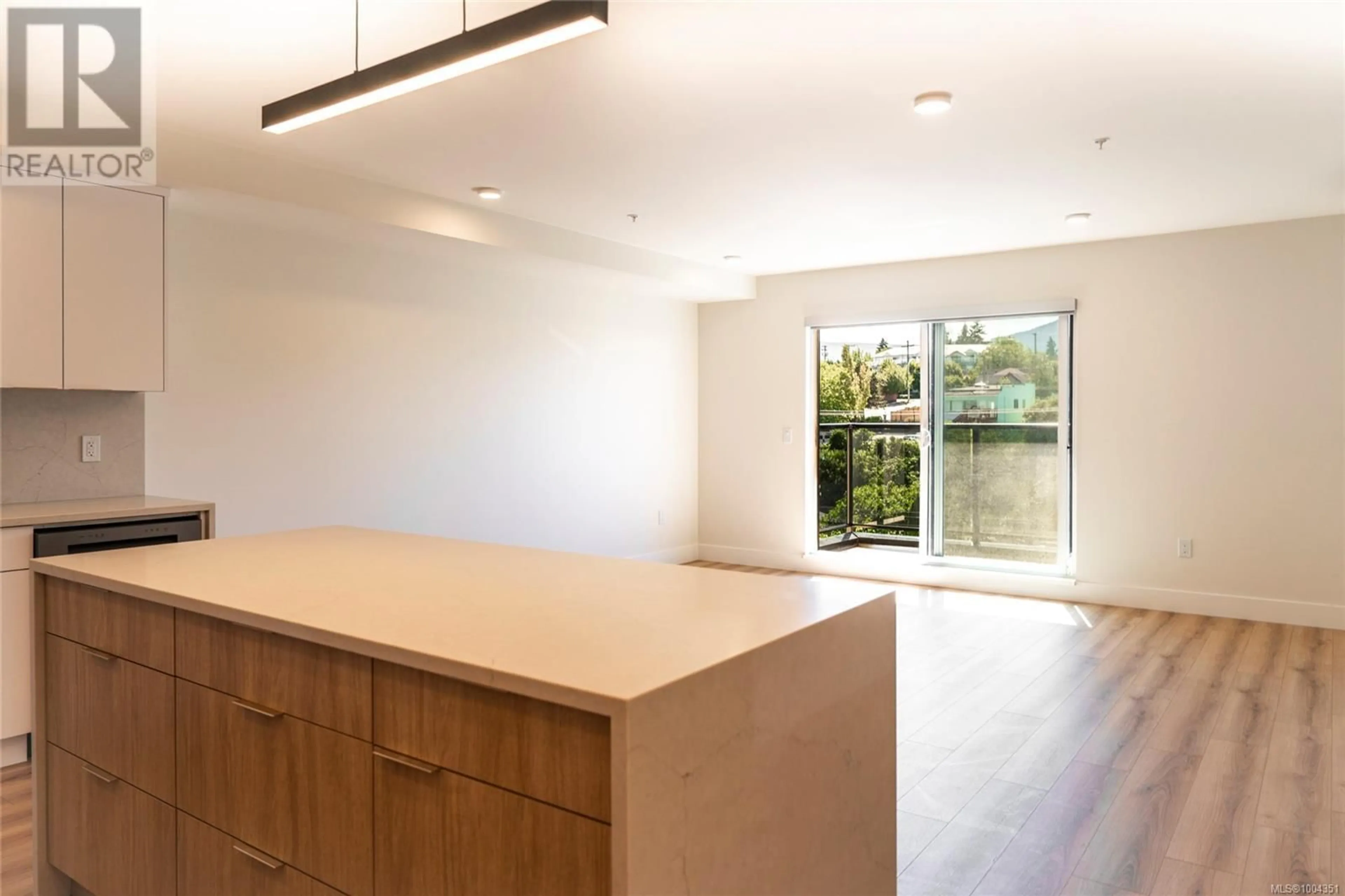 Open concept kitchen, unknown for 507 - 45 HALIBURTON STREET, Nanaimo British Columbia V9R4V6