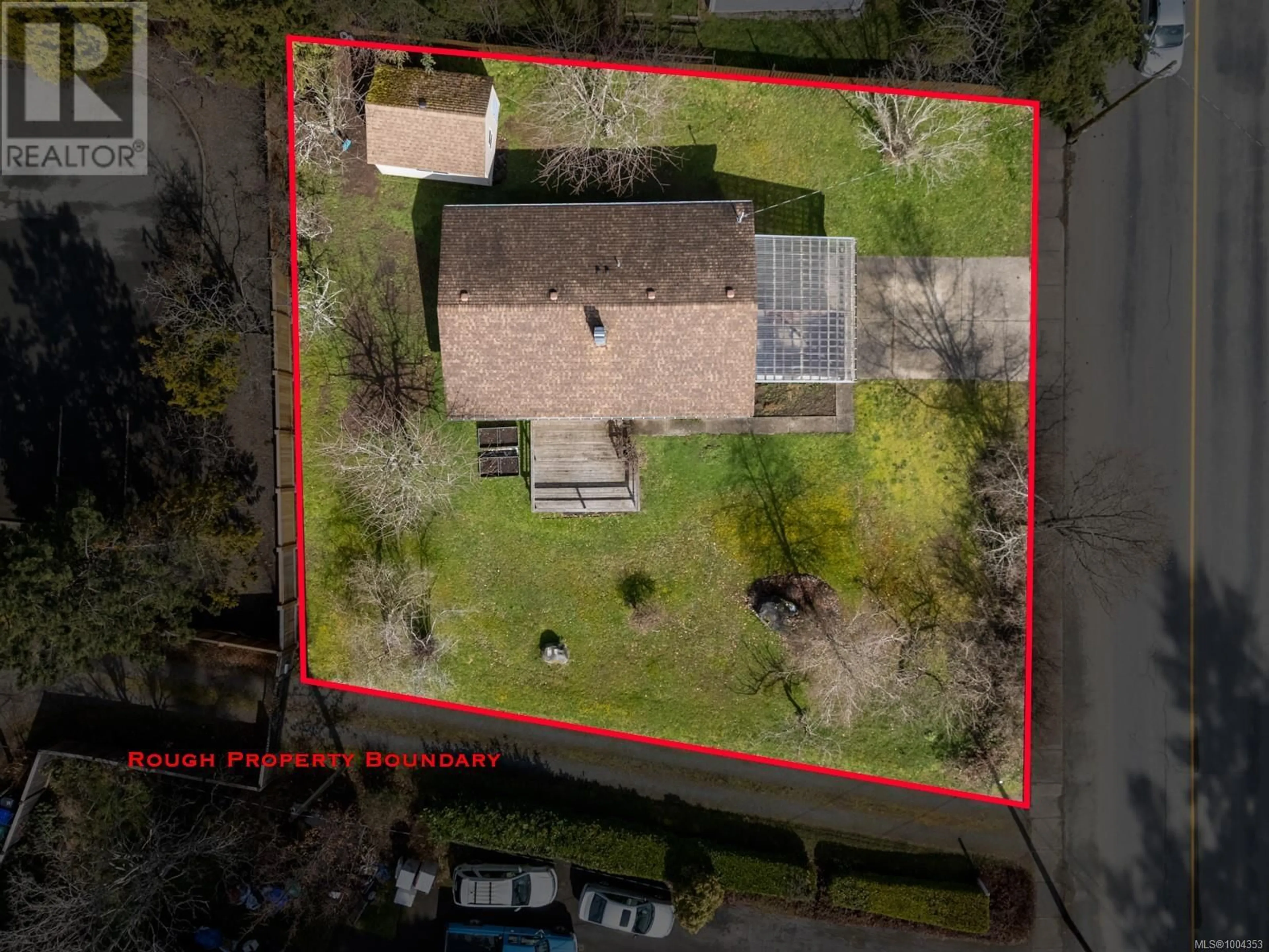 A pic from outside/outdoor area/front of a property/back of a property/a pic from drone, building for 375 CHURCH STREET, Comox British Columbia V9M2C1
