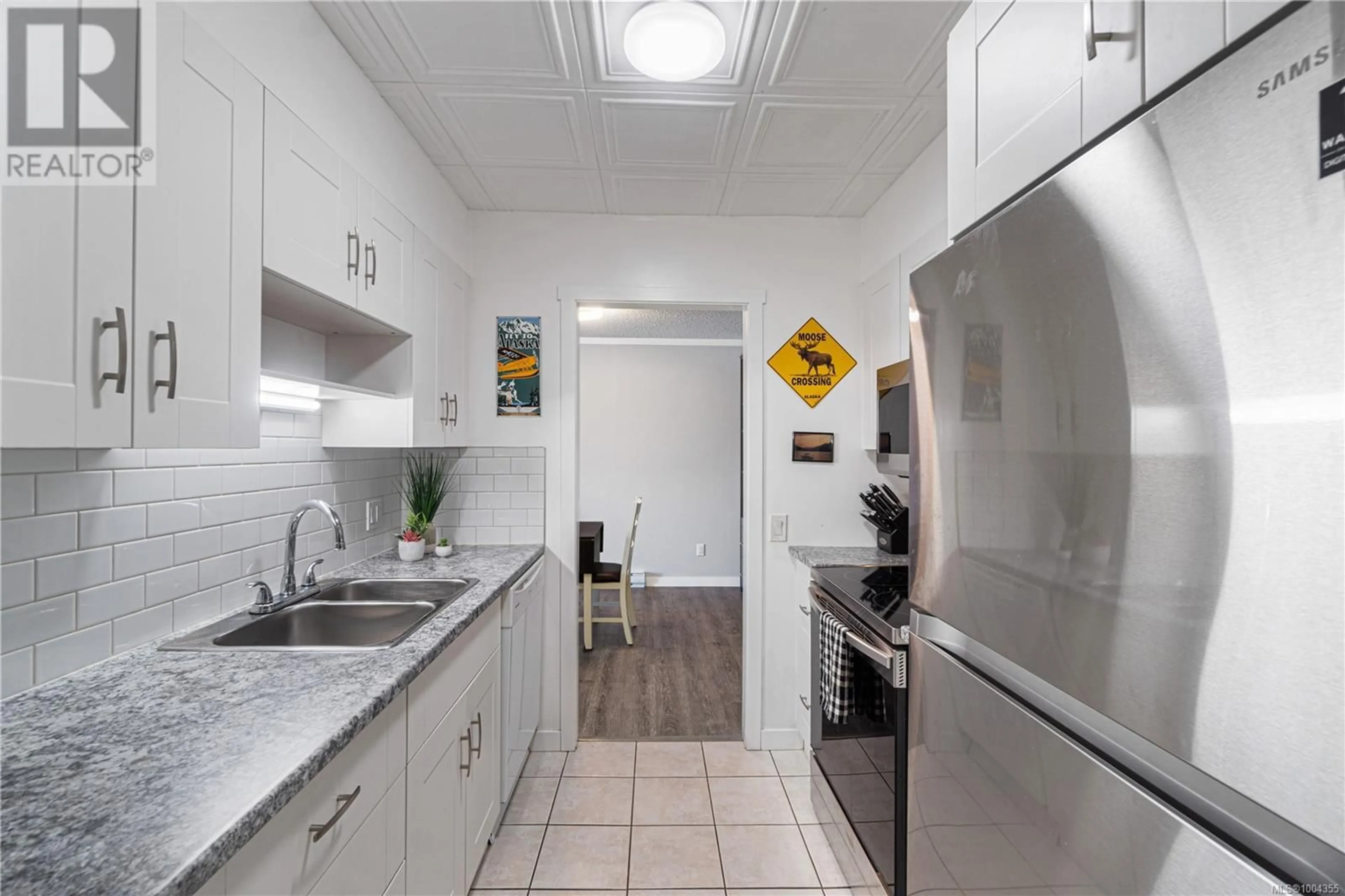 Standard kitchen, ceramic/tile floor for 302 - 3555 OUTRIGGER ROAD, Nanoose Bay British Columbia V9P9K1