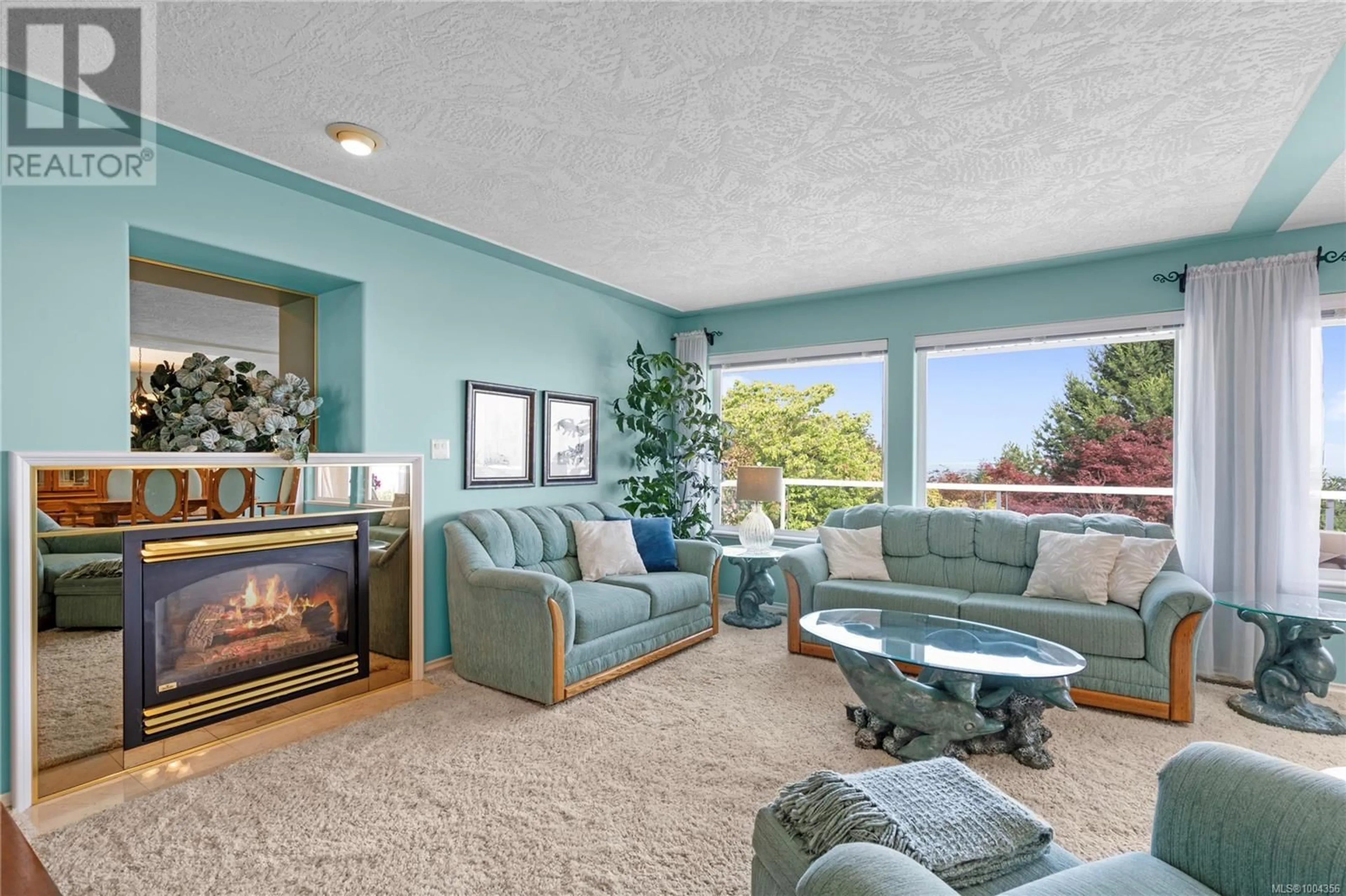 Living room with furniture, unknown for 6600 GROVELAND DRIVE, Nanaimo British Columbia V9V1P7