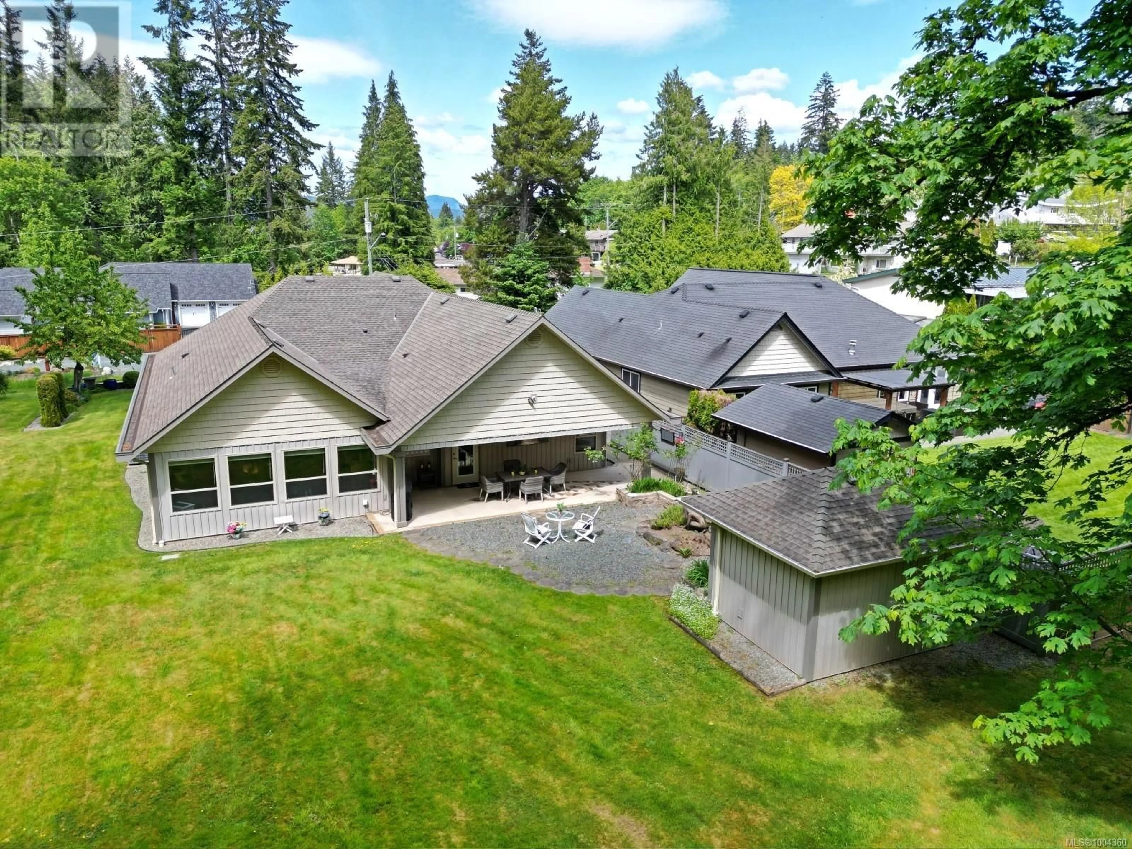 A pic from outside/outdoor area/front of a property/back of a property/a pic from drone, mountain view for 4256 RAVENHILL AVENUE, Port Alberni British Columbia V9Y7S5