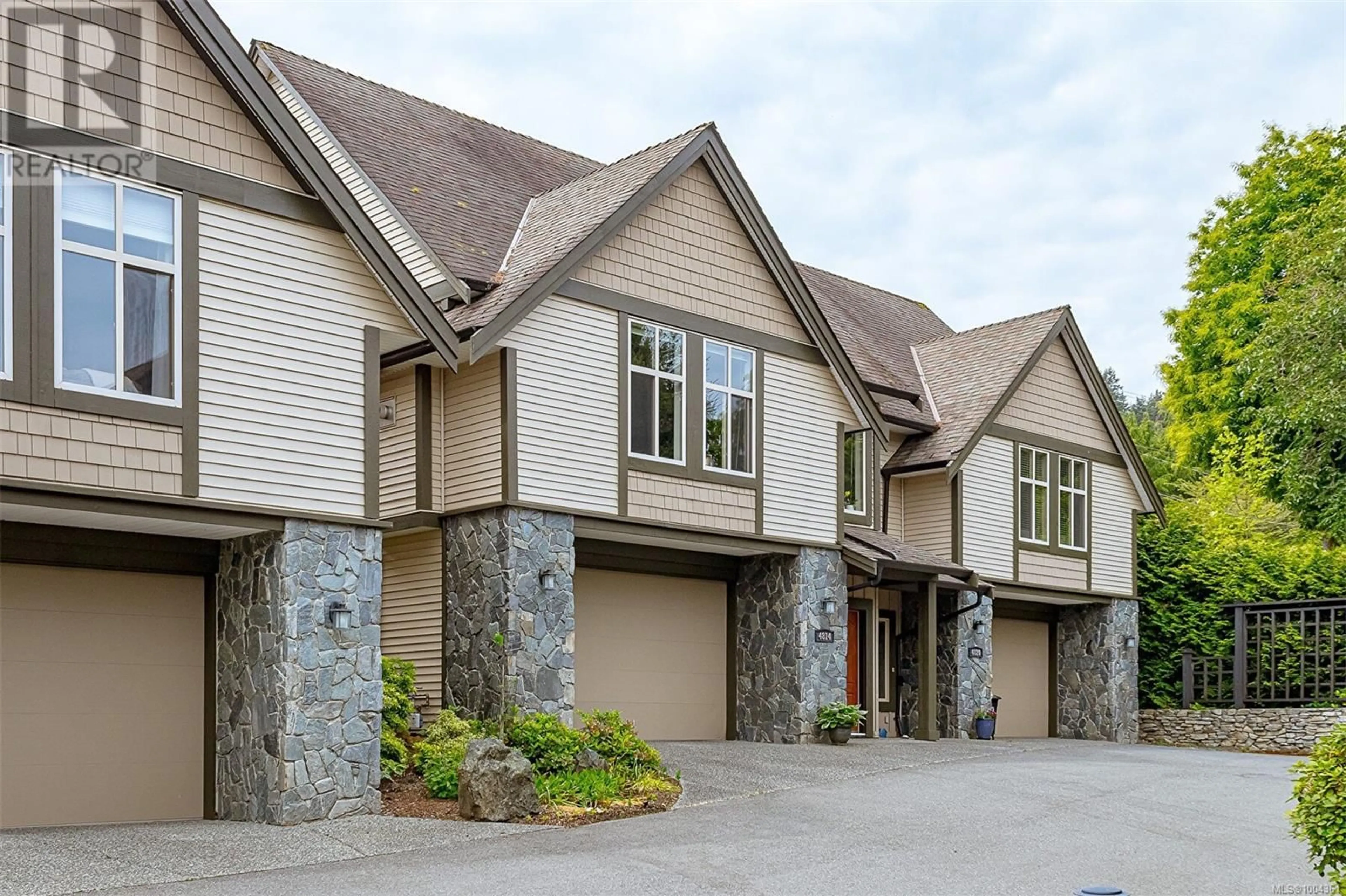 Home with vinyl exterior material, street for 4814 BRIDGEWOOD CLOSE, Nanaimo British Columbia V9V0A1