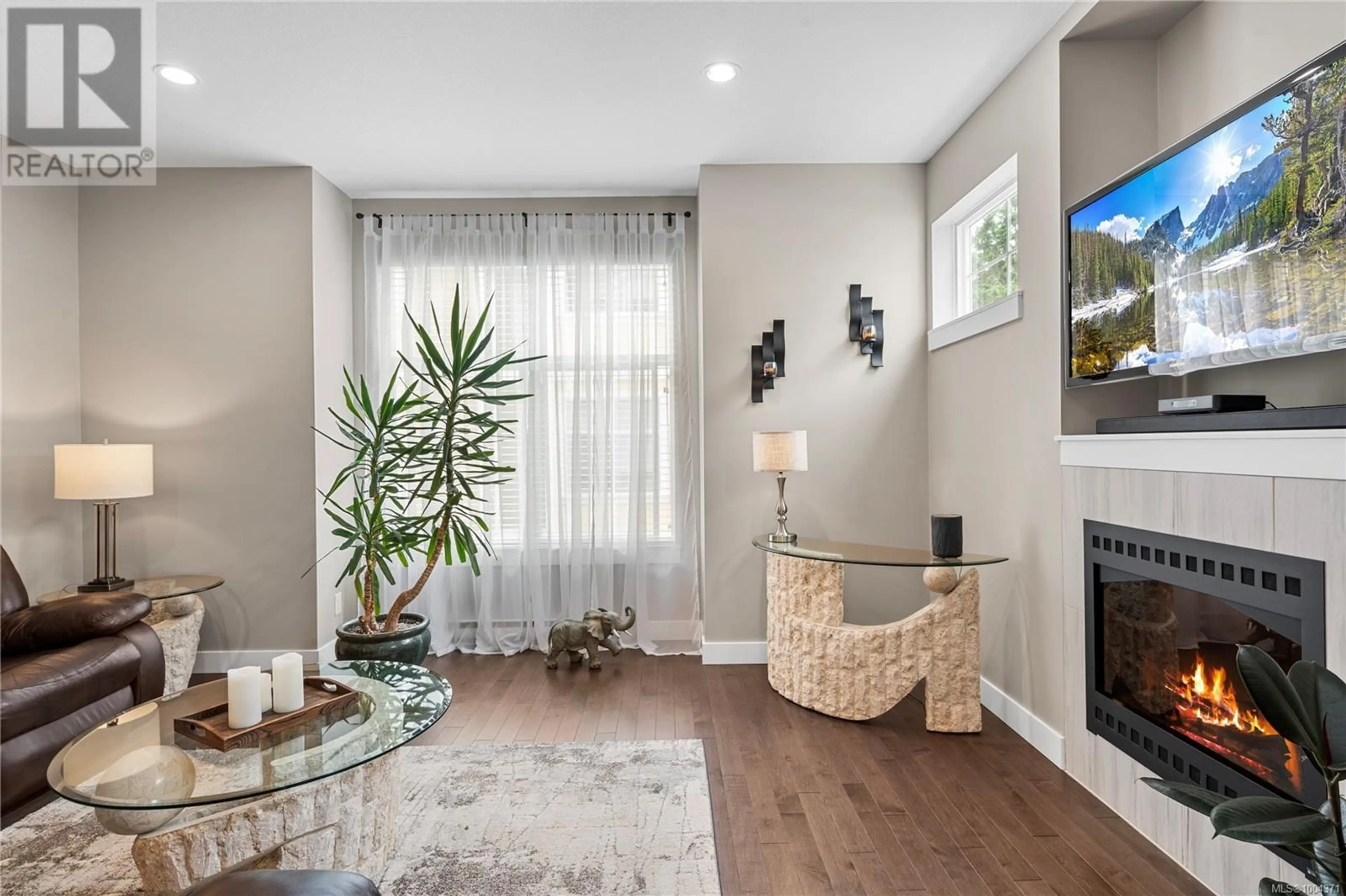Living room with furniture, unknown for 132 - 6057 DOUMONT ROAD, Nanaimo British Columbia V9T0G3