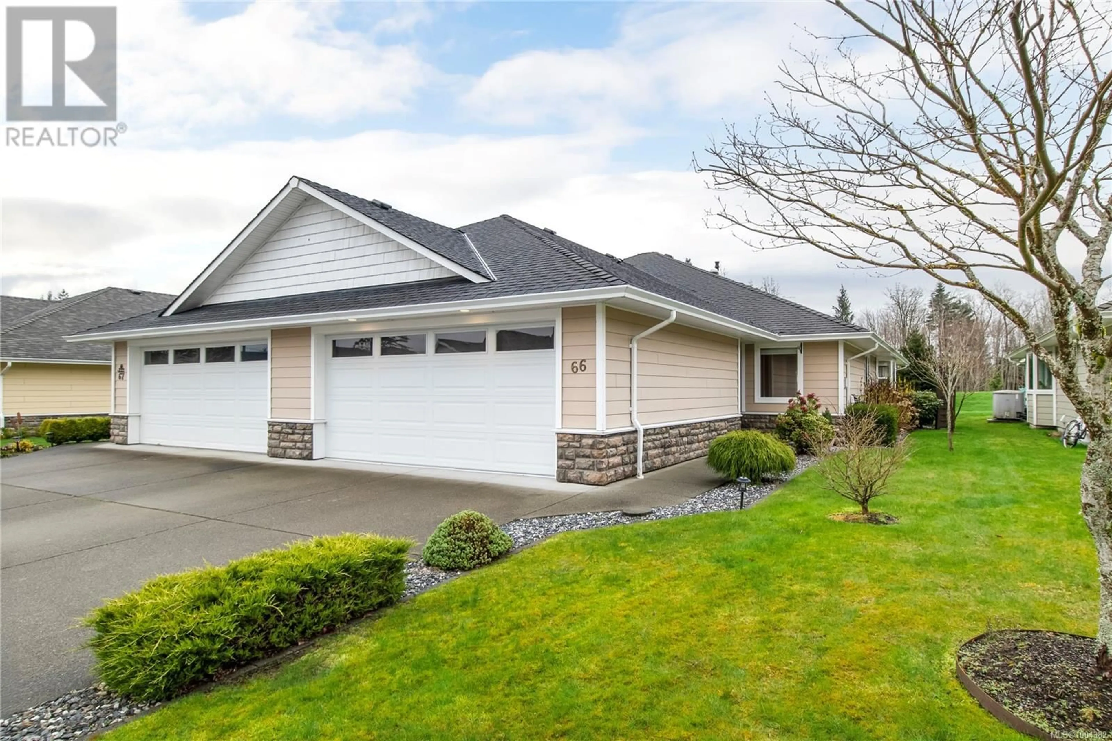 Home with vinyl exterior material, street for 66 - 2006 SIERRA DRIVE, Campbell River British Columbia V9H1V6