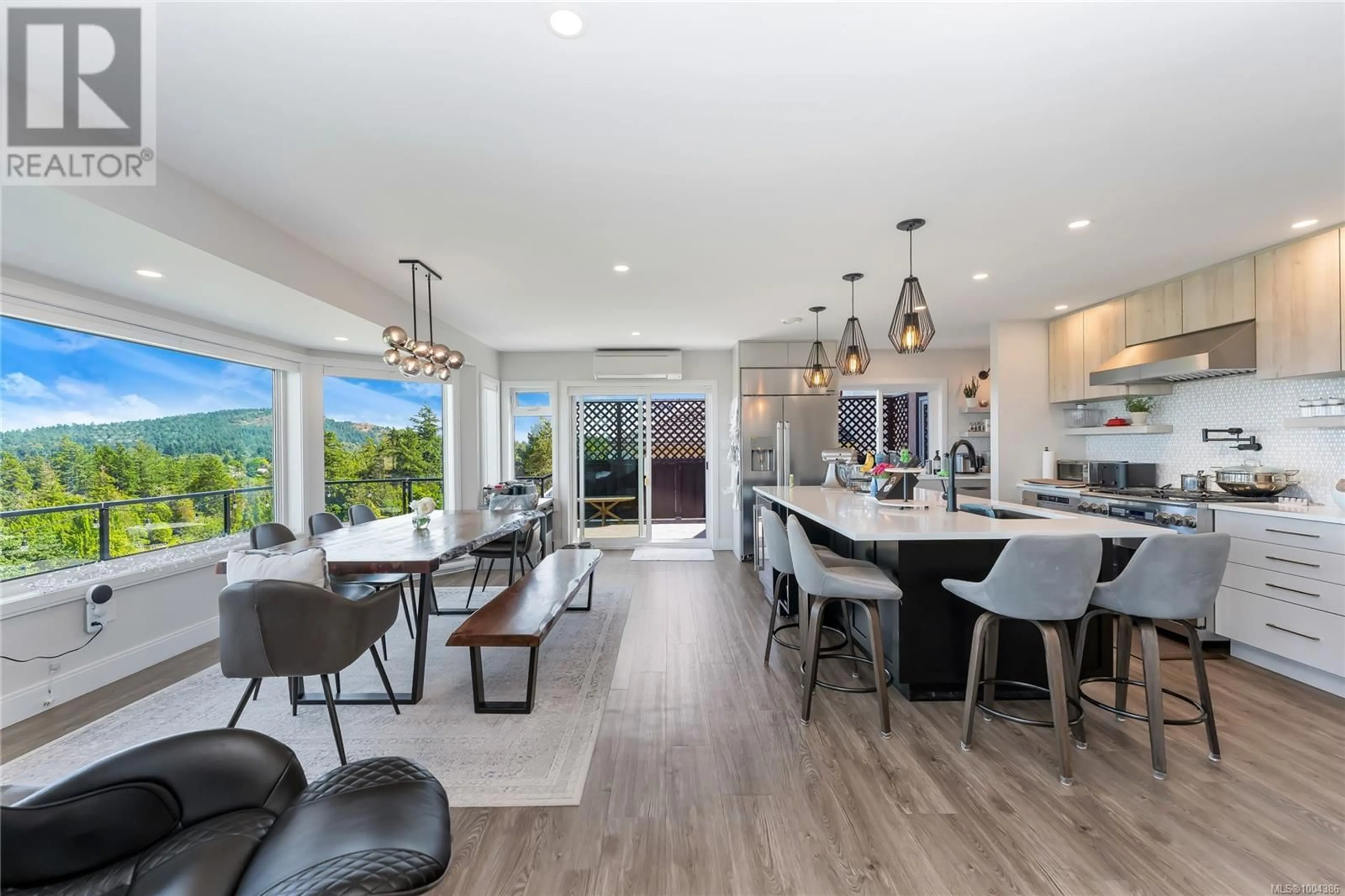 Open concept kitchen, unknown for 972 SEAPEARL PLACE, Saanich British Columbia V8Y2X2