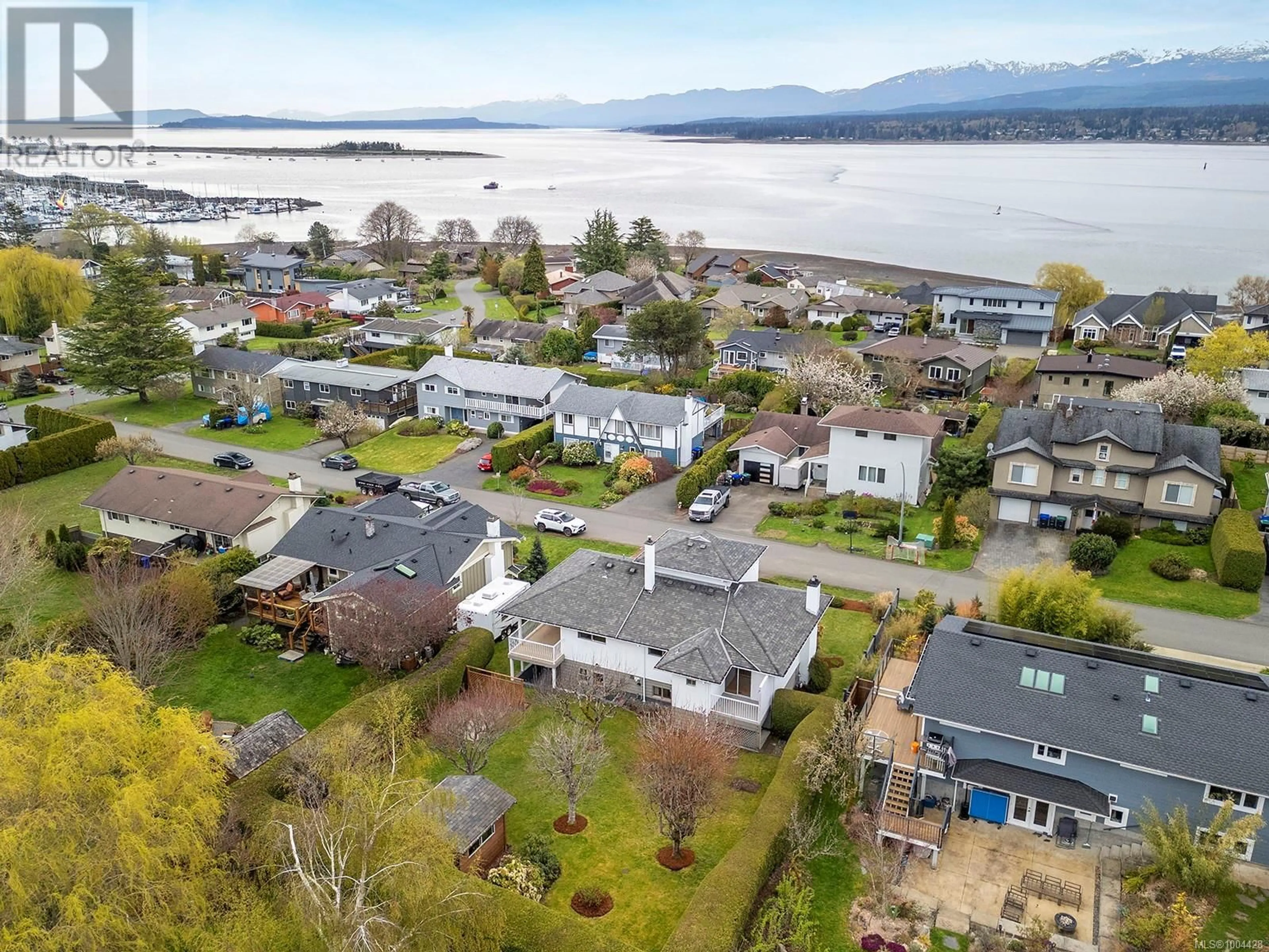 A pic from outside/outdoor area/front of a property/back of a property/a pic from drone, water/lake/river/ocean view for 2070 MURPHY AVENUE, Comox British Columbia V9M1V6