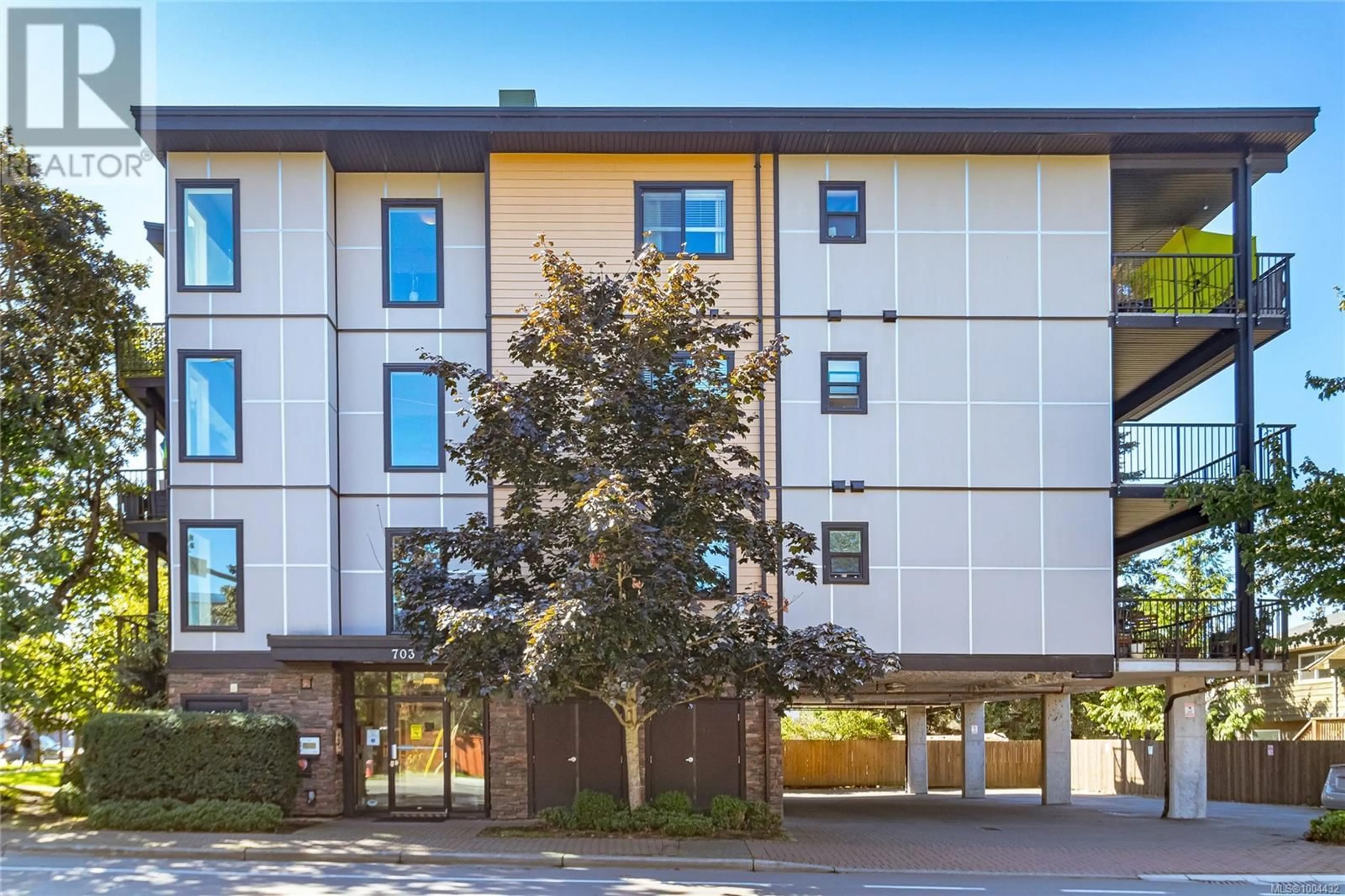 Patio, building for 204 - 703 MASSIE DRIVE, Langford British Columbia V9B3A9