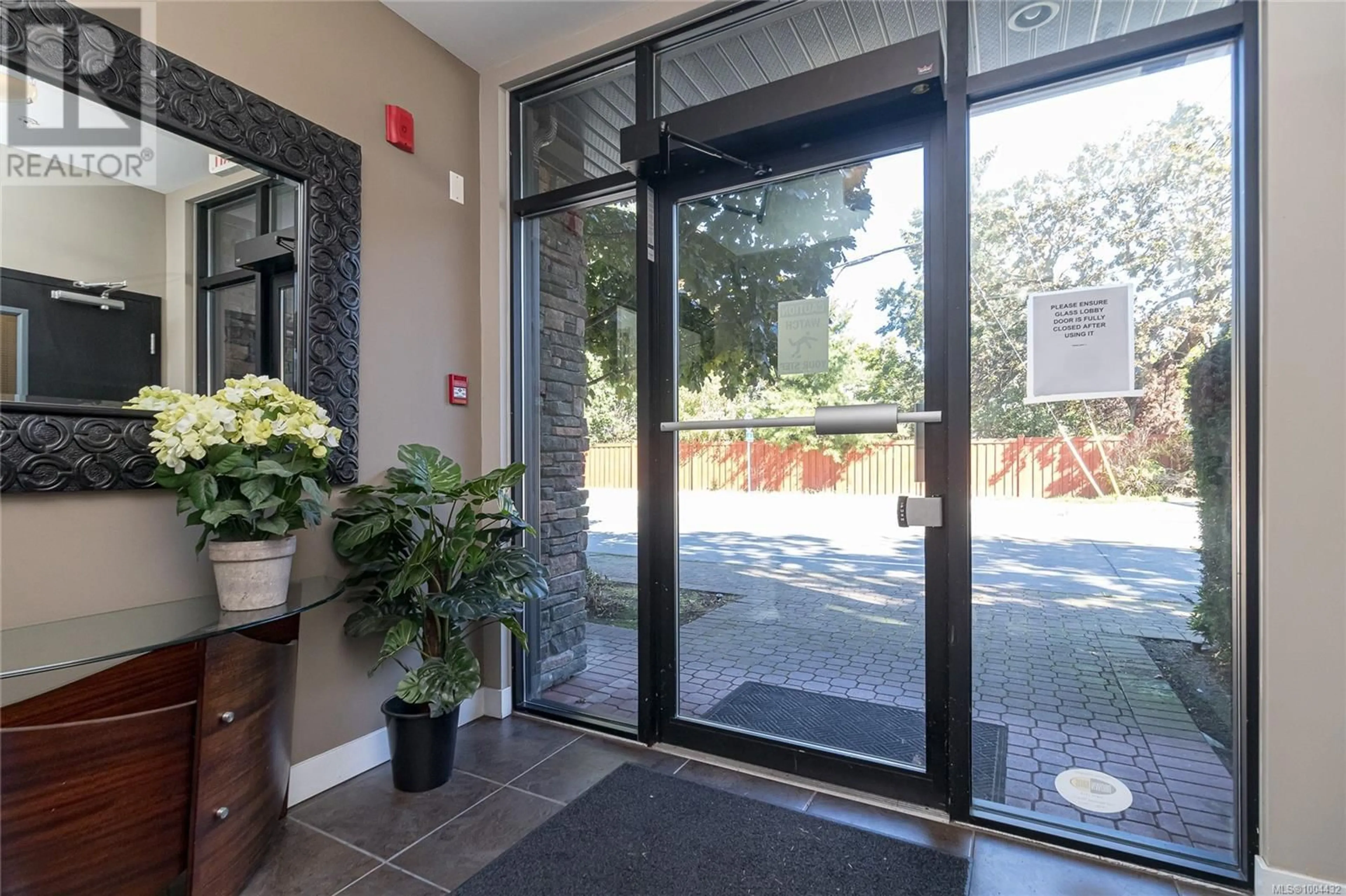 Indoor foyer for 204 - 703 MASSIE DRIVE, Langford British Columbia V9B3A9