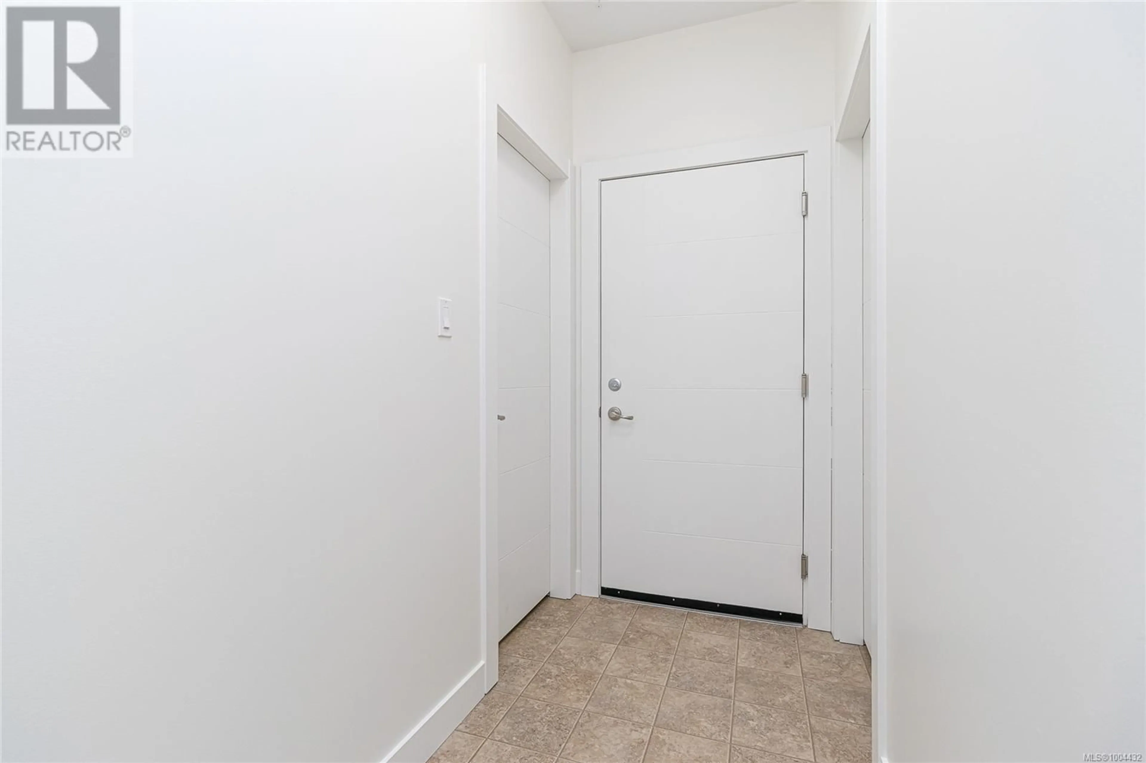 Unknown for 204 - 703 MASSIE DRIVE, Langford British Columbia V9B3A9