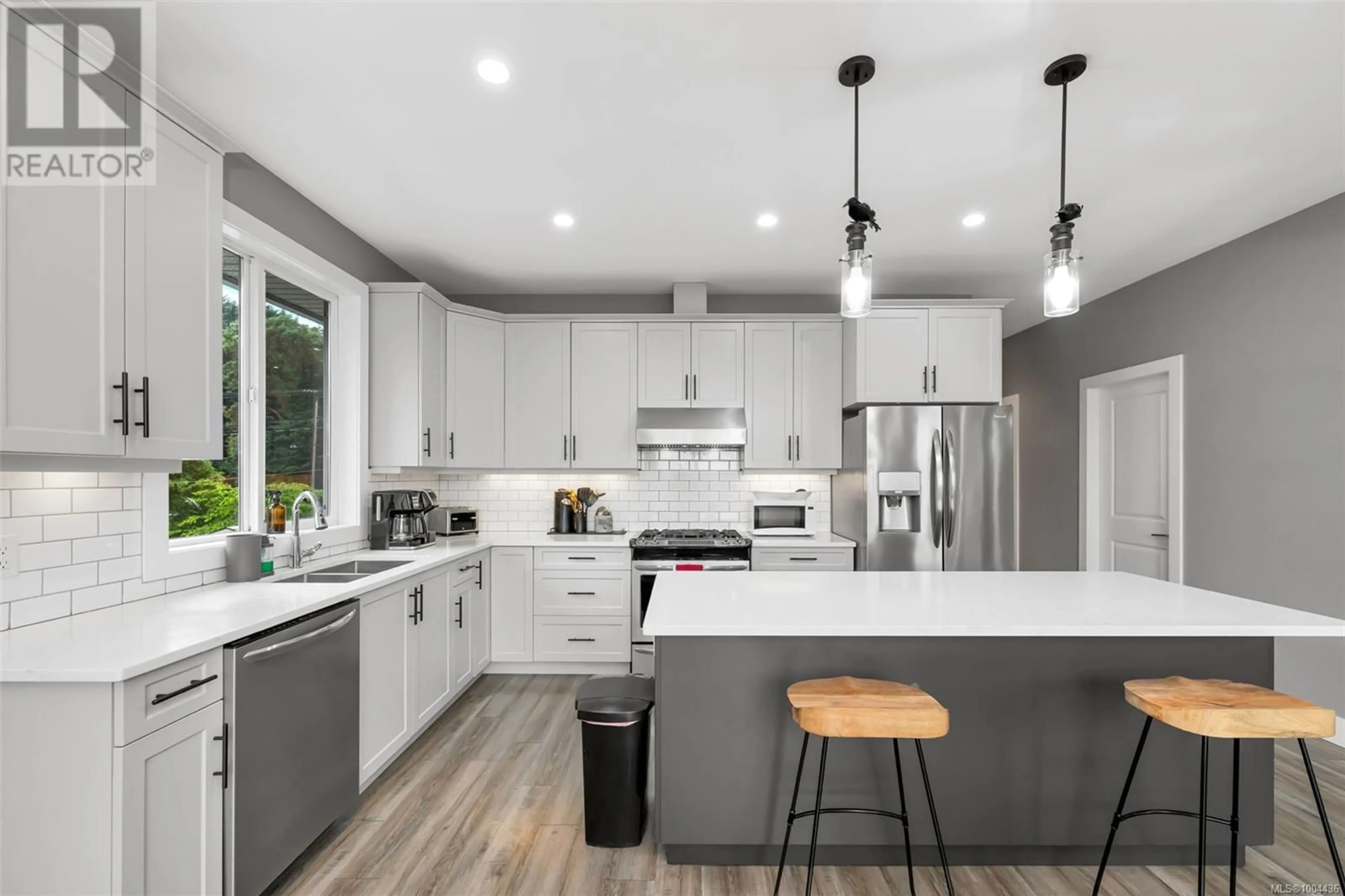 Open concept kitchen, unknown for 2436 SOOKE ROAD, Colwood British Columbia V9B1X5