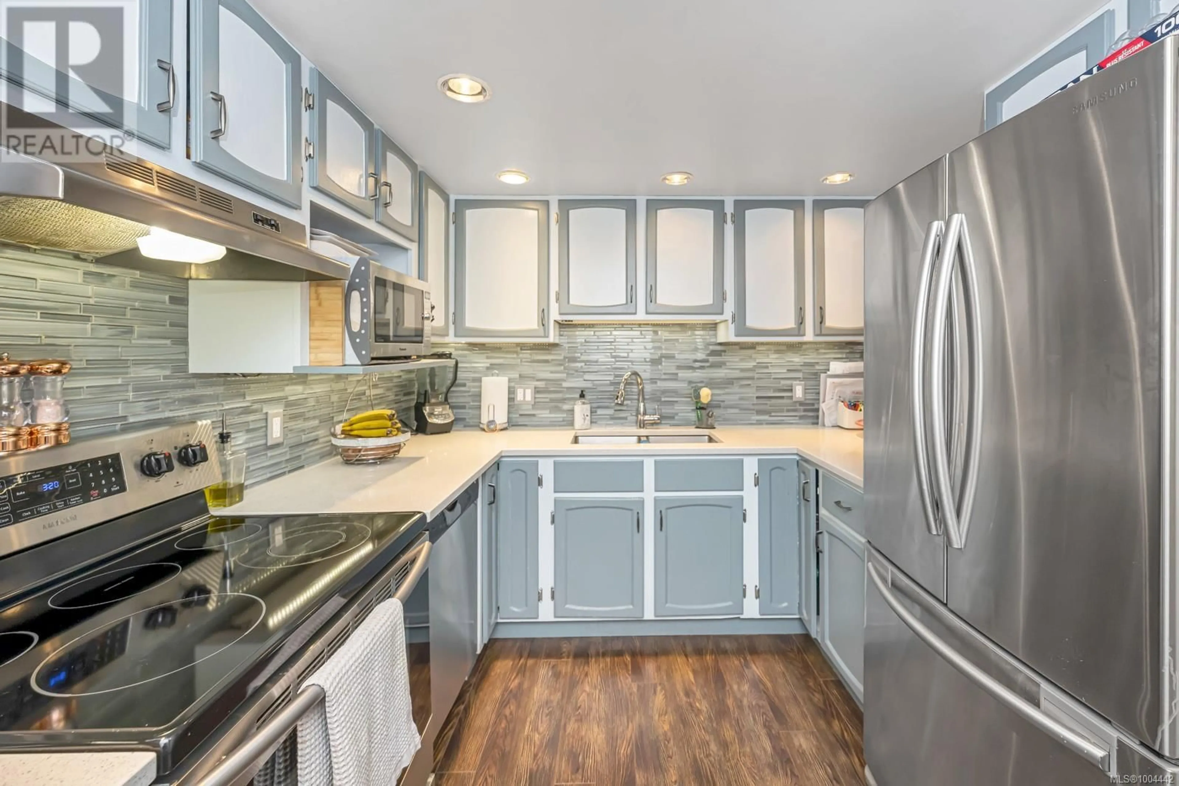 Open concept kitchen, unknown for 206 - 1223 JOHNSON STREET, Victoria British Columbia V8V3N9