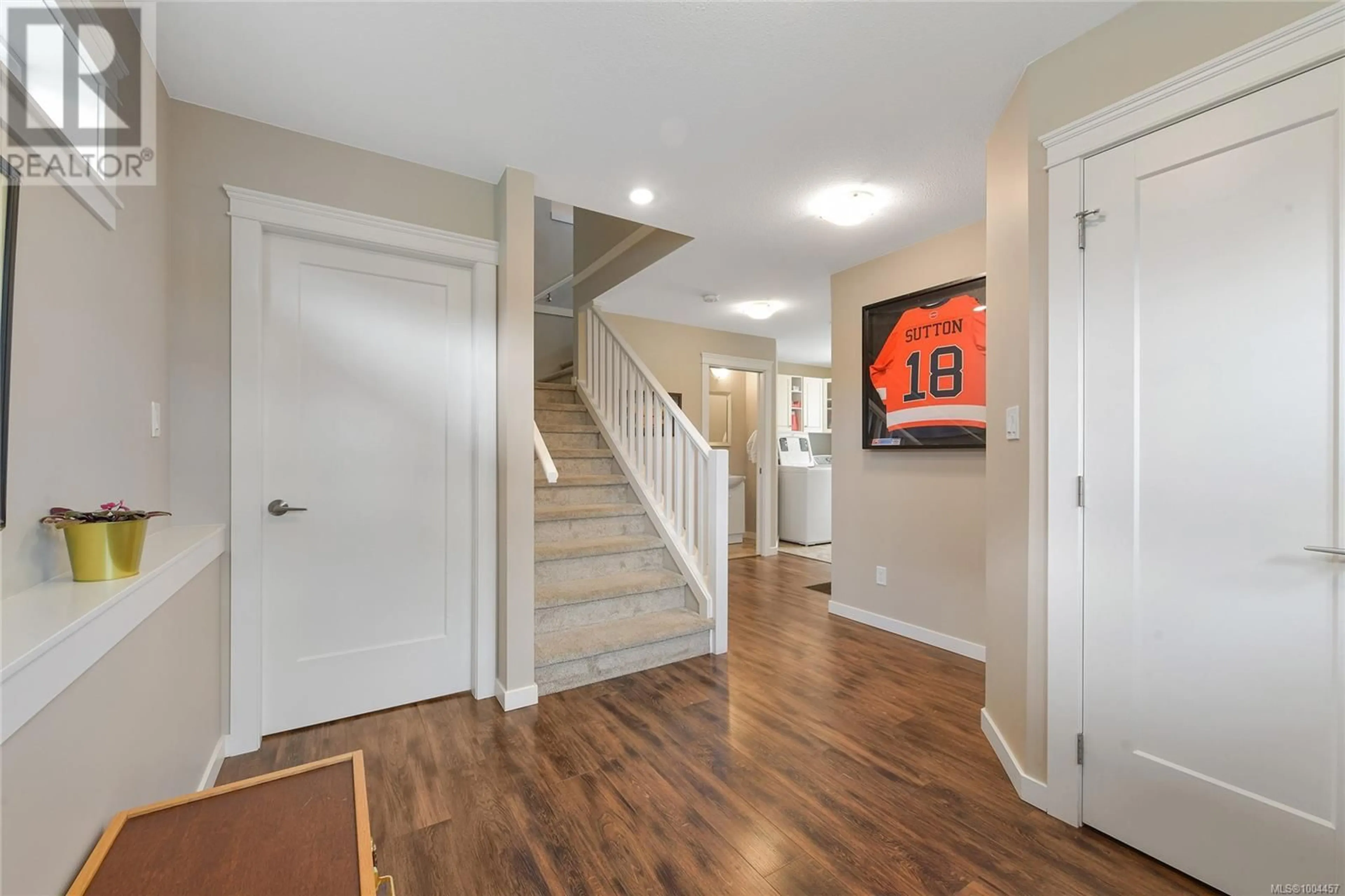 Indoor entryway for 4645 MALLARD WAY, Cowichan Bay British Columbia V0R1N1