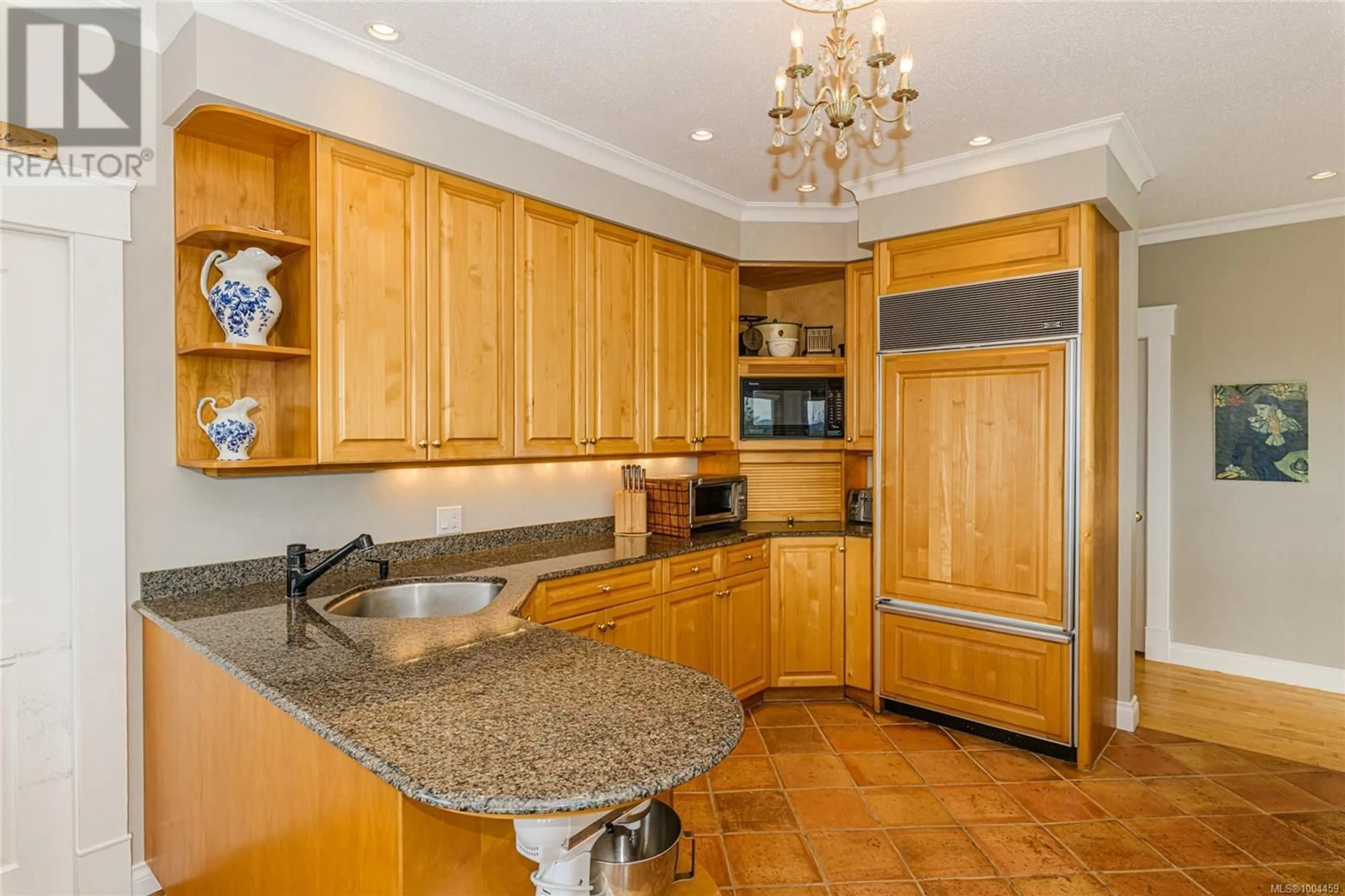 Standard kitchen, ceramic/tile floor for 5000 SOOKE HANGER DRIVE, Sooke British Columbia V9Z1M9