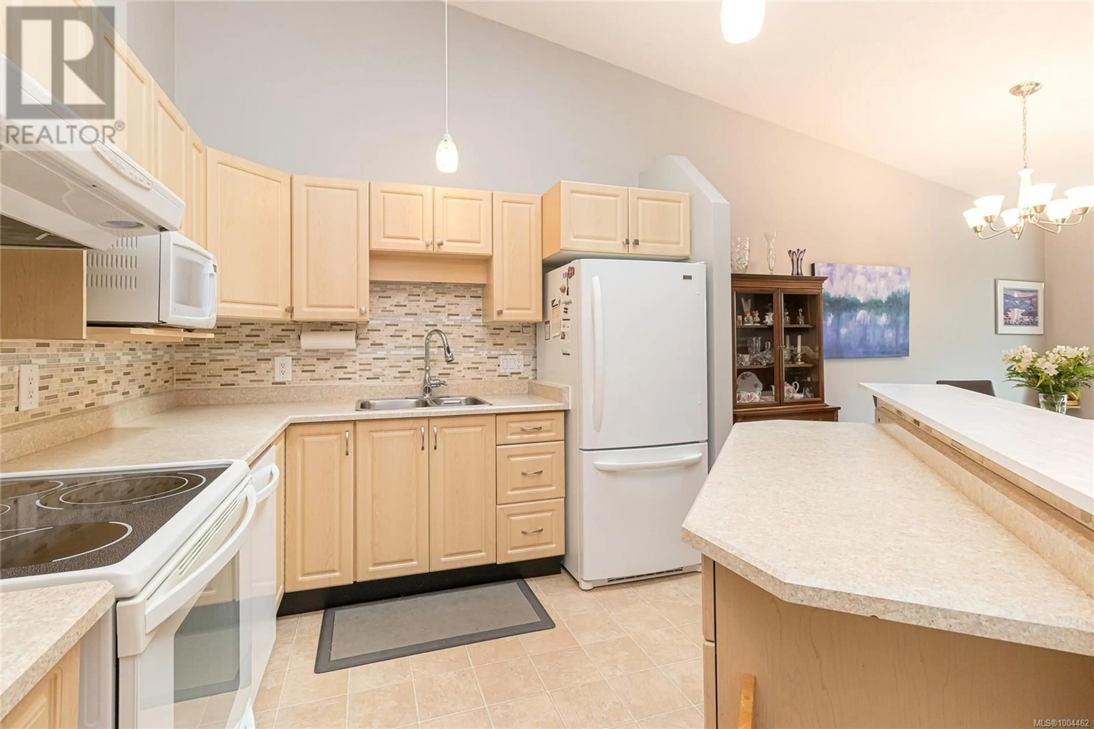 Standard kitchen, ceramic/tile floor for 79 - 2600 FERGUSON ROAD, Central Saanich British Columbia V8M2C1