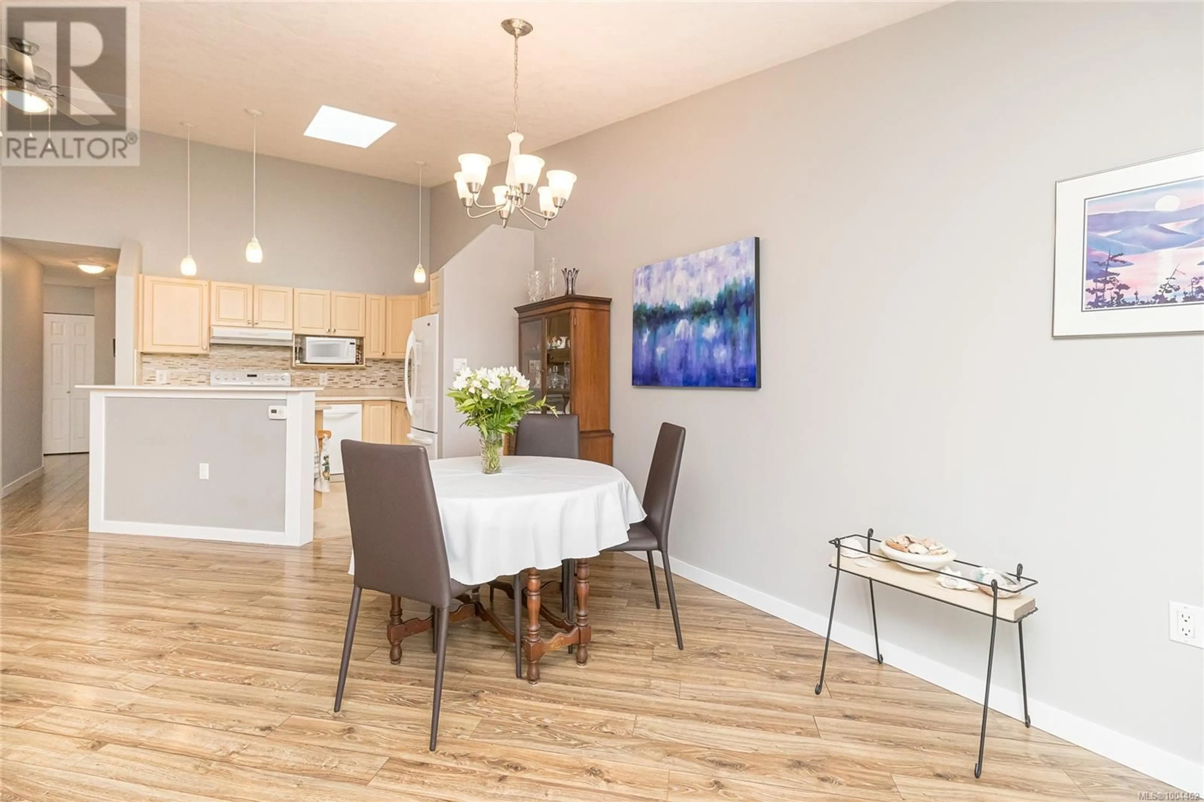Dining room, wood/laminate floor for 79 - 2600 FERGUSON ROAD, Central Saanich British Columbia V8M2C1