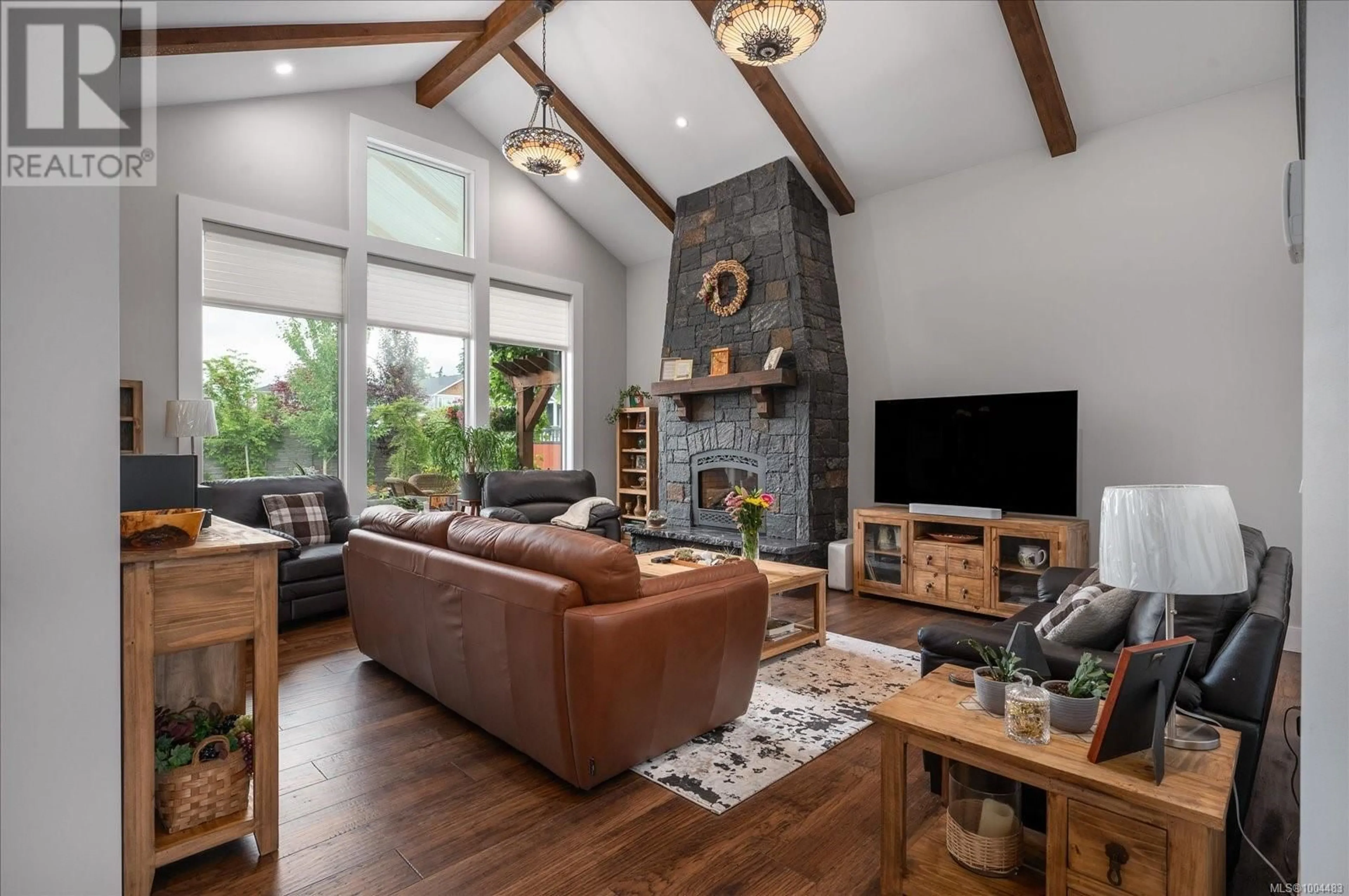Living room with furniture, unknown for 3417 HARBOURVIEW BOULEVARD, Courtenay British Columbia V9N0B5