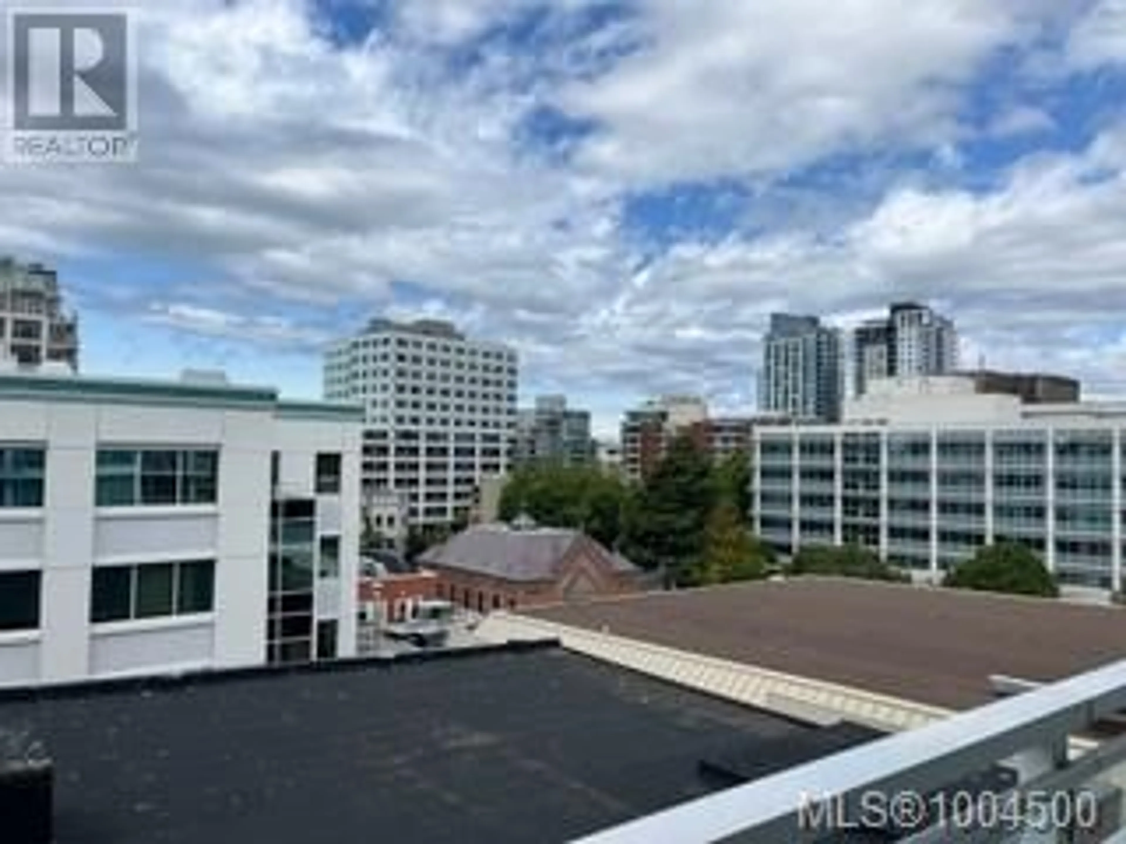 A pic from outside/outdoor area/front of a property/back of a property/a pic from drone, city buildings view from balcony for 704 - 834 JOHNSON STREET, Victoria British Columbia V8W1N3