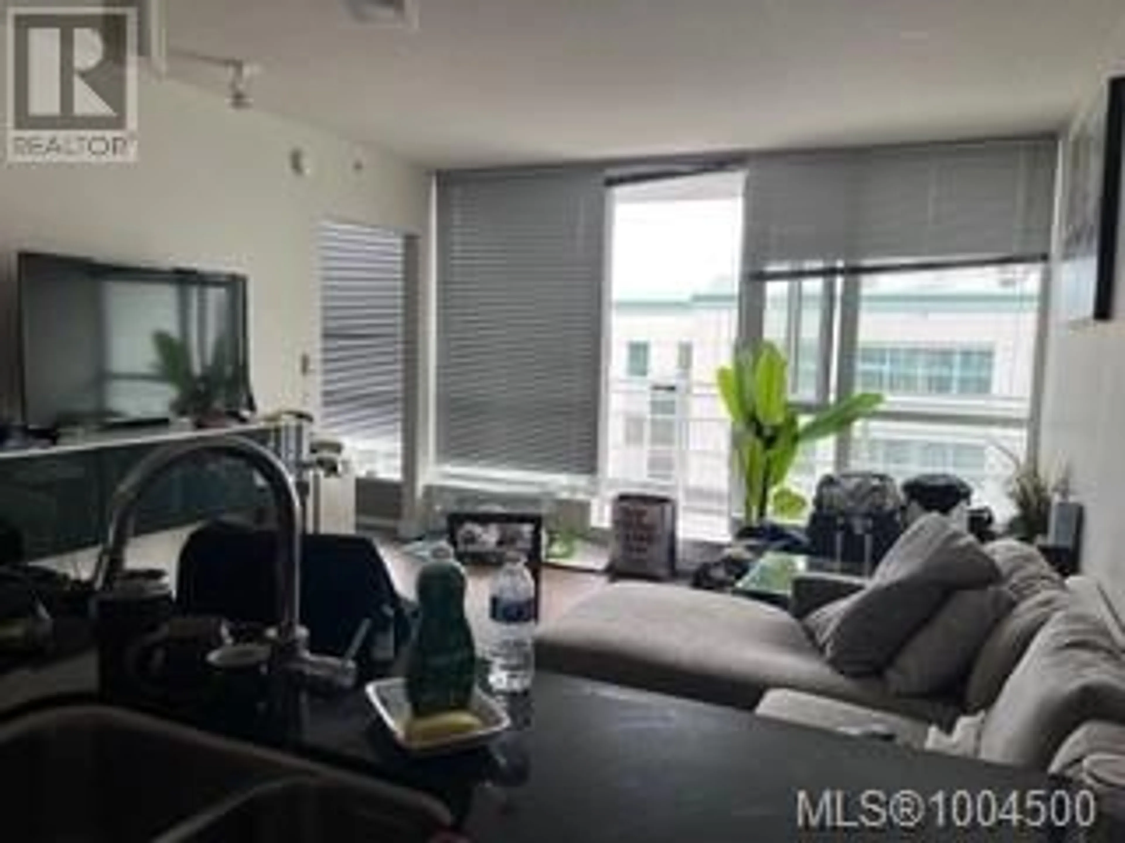 A pic of a room for 704 - 834 JOHNSON STREET, Victoria British Columbia V8W1N3