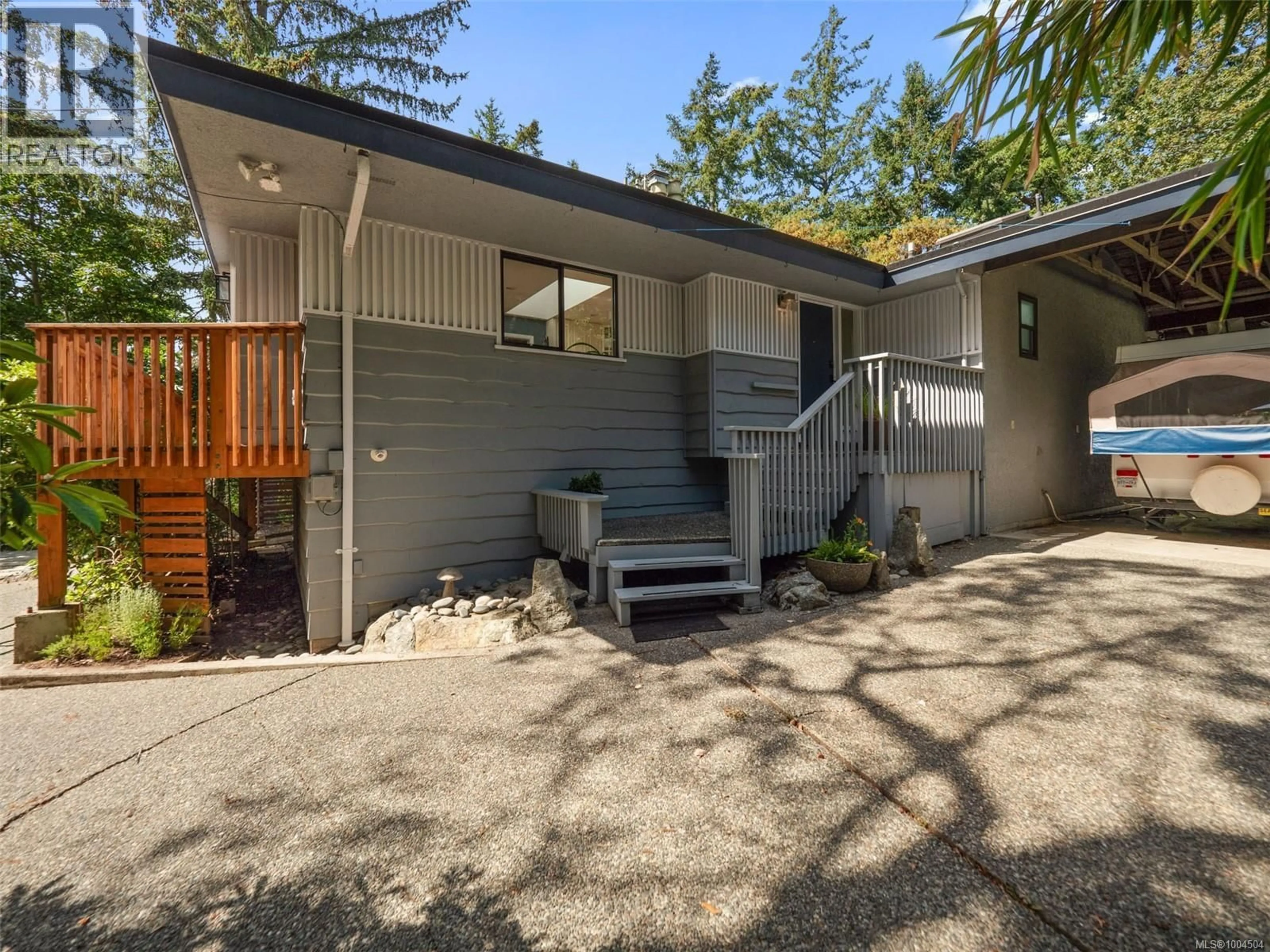 Unknown for 2660 MACDONALD DRIVE EAST, Saanich British Columbia V8N1X9