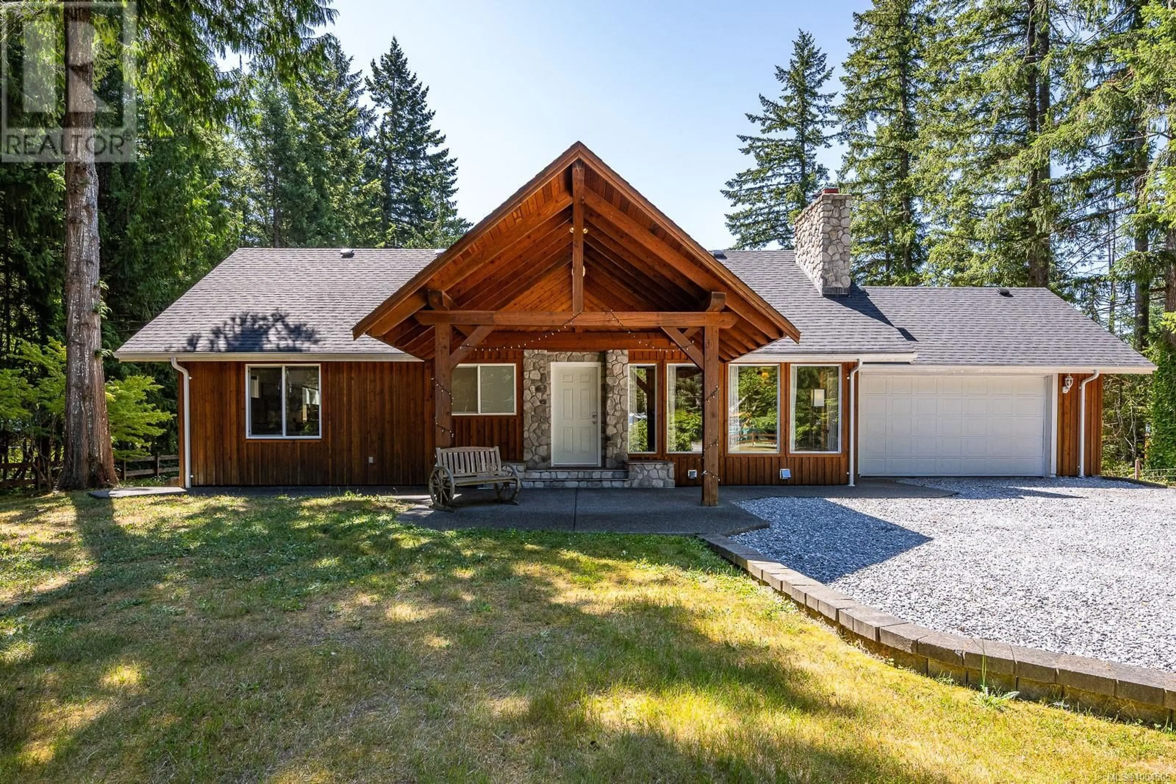 Unknown for 2001 DZINI ROAD, Black Creek British Columbia V9J1H1