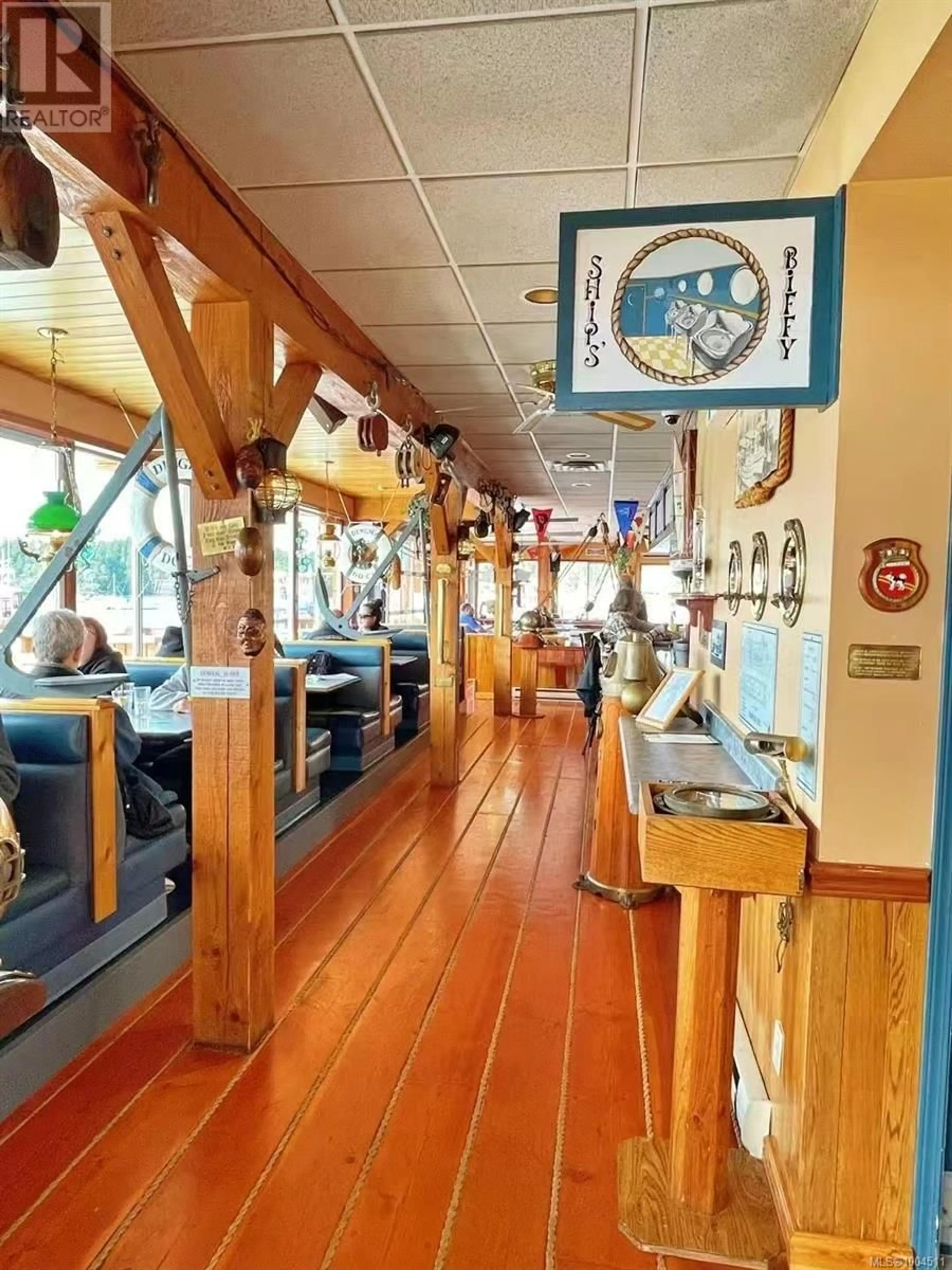 Dining room, floor is not visible for 8 PIRATES LANE, Protection Island British Columbia V9R6R1