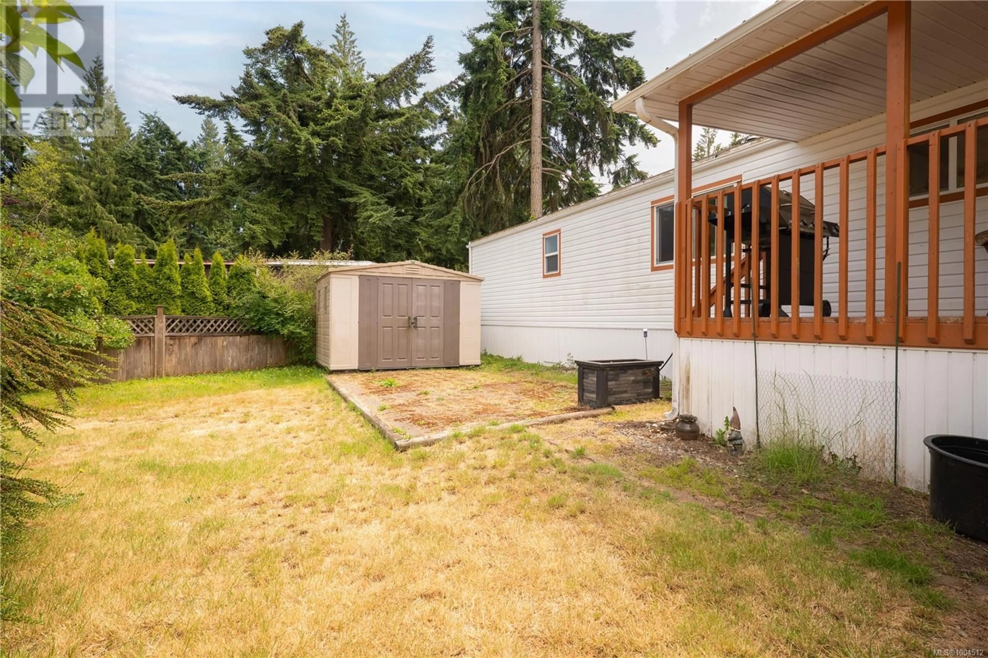 Patio, street for 25 - 3920 ISLAND HIGHWAY WEST, Qualicum Beach British Columbia V9K2C2