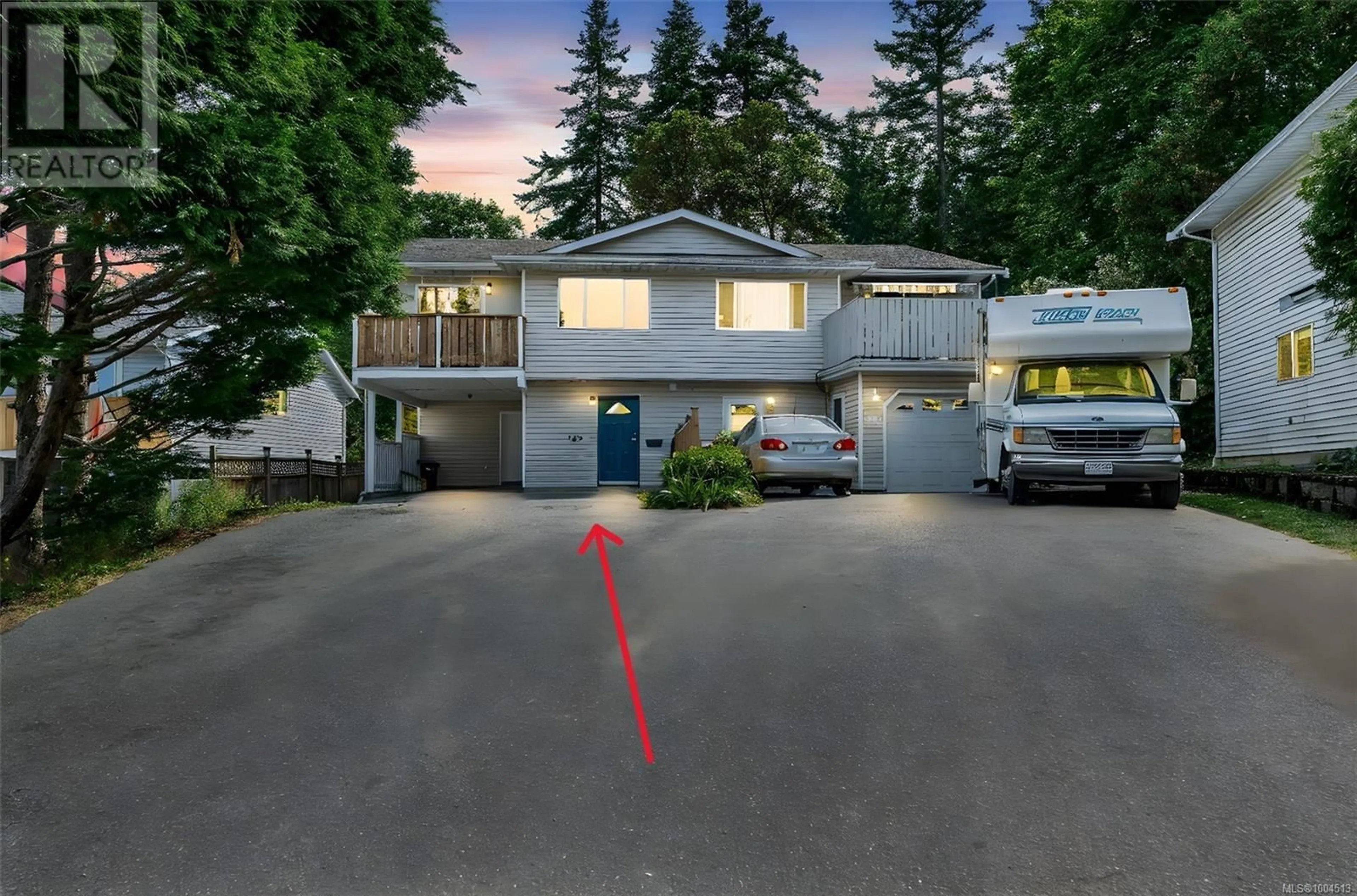 A pic from outside/outdoor area/front of a property/back of a property/a pic from drone, street for 363 KISLINGBURY LANE, View Royal British Columbia V9B5R2
