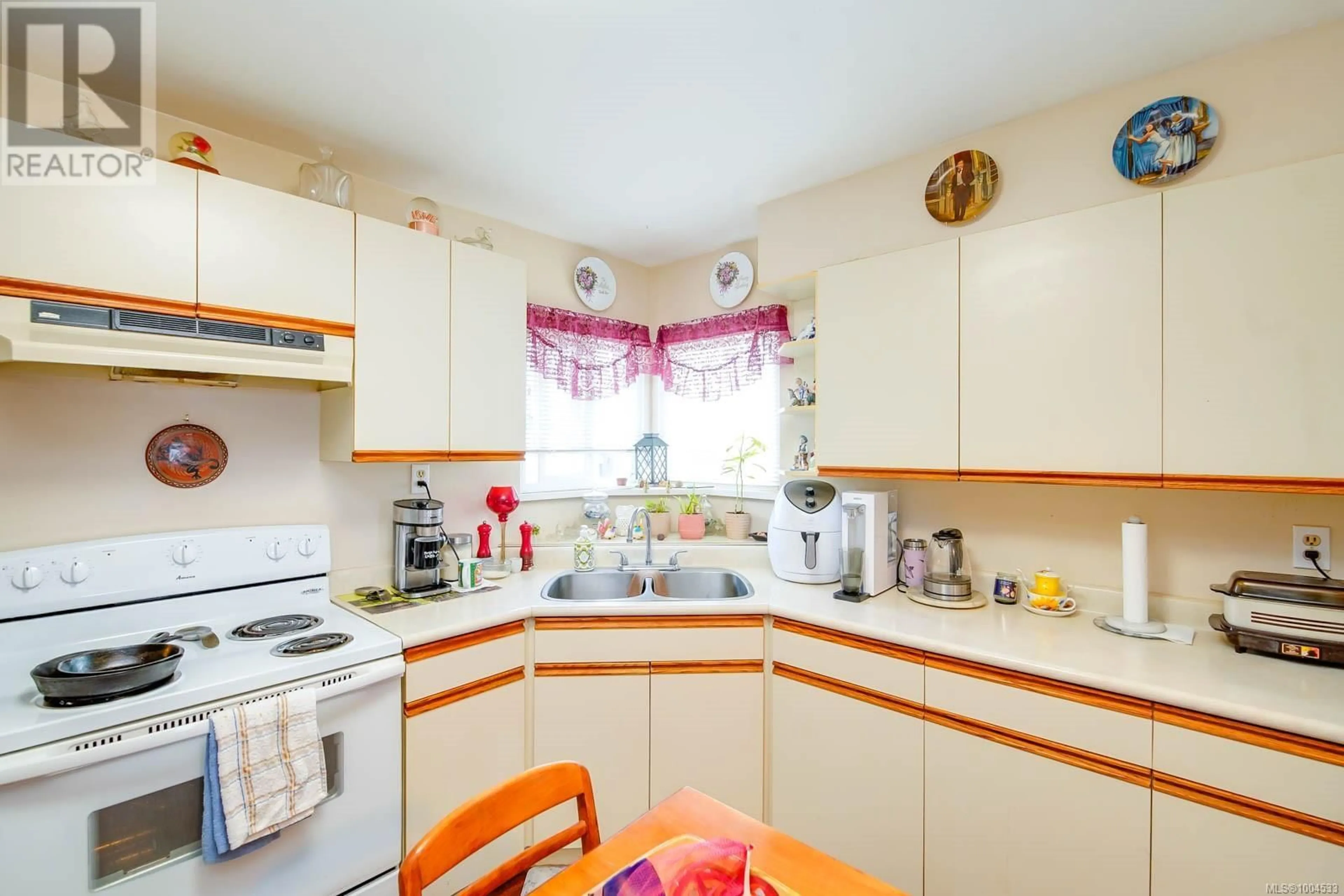 Standard kitchen, unknown for 3582 11TH AVENUE, Port Alberni British Columbia V9Y4Y7