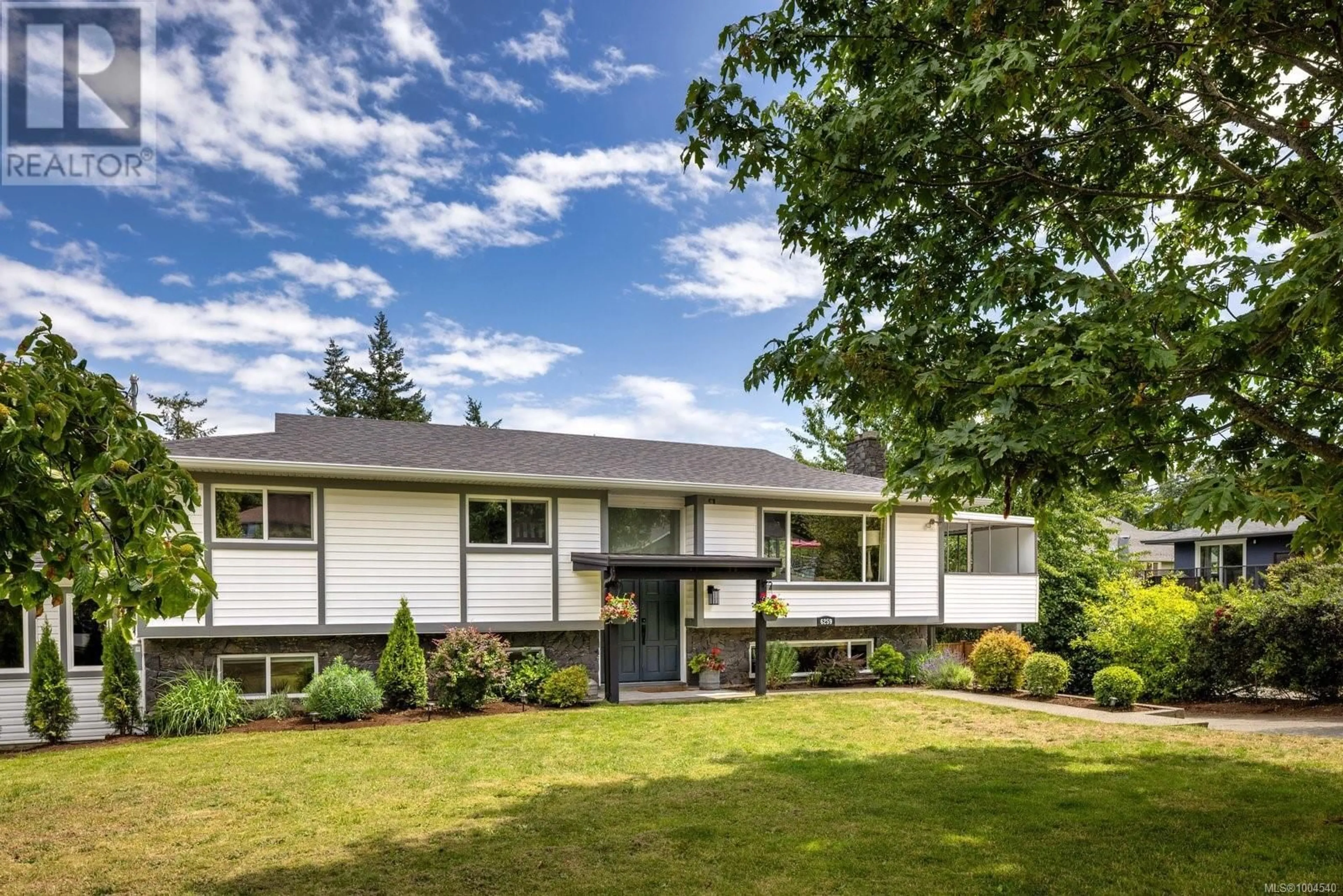 Home with vinyl exterior material, unknown for 6259 MARIE MEADOWS ROAD, Central Saanich British Columbia V8Z5Z9
