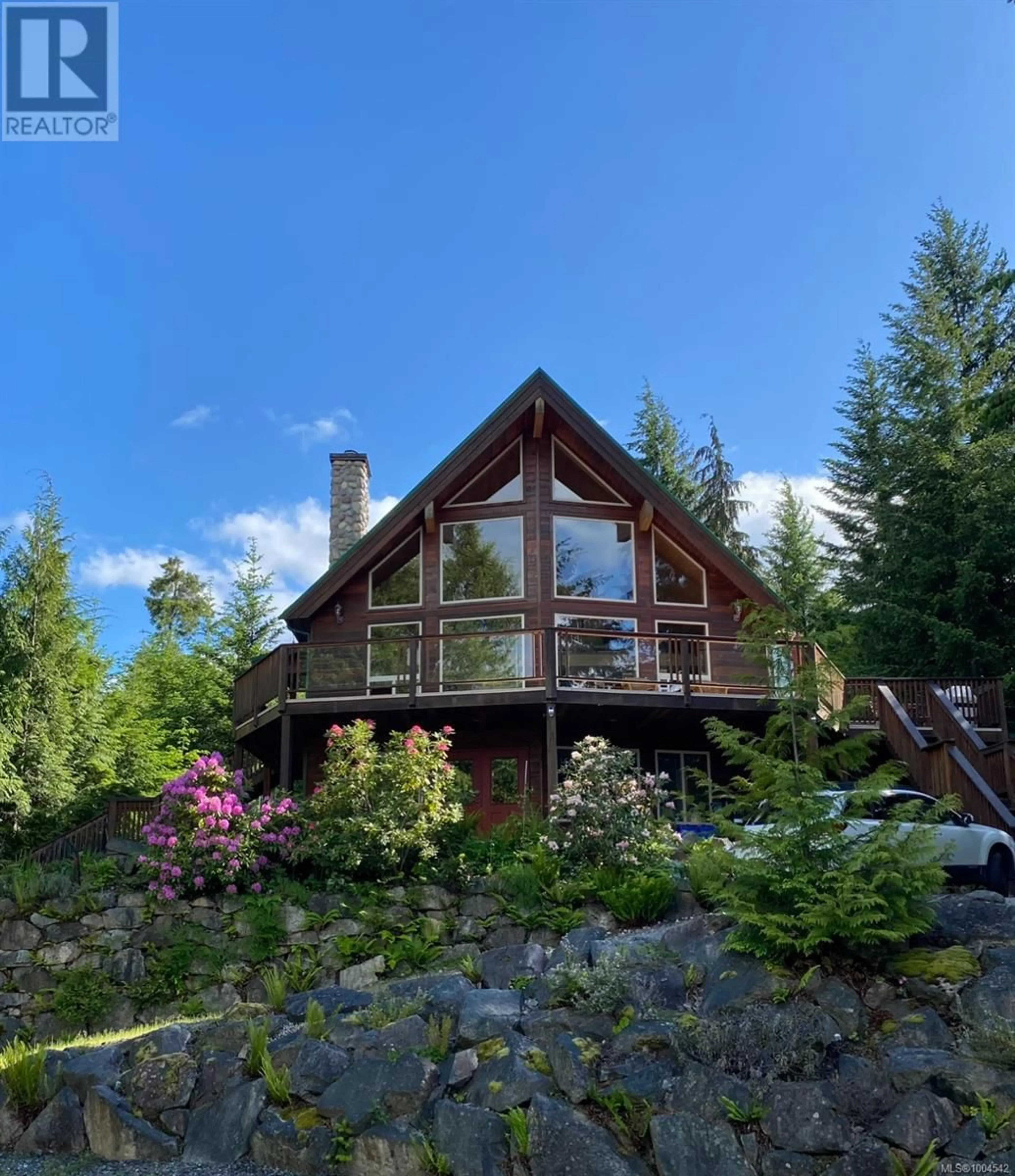 A pic from outside/outdoor area/front of a property/back of a property/a pic from drone, water/lake/river/ocean view for 1556 MEADOWOOD WAY, Qualicum Beach British Columbia V9K2V2