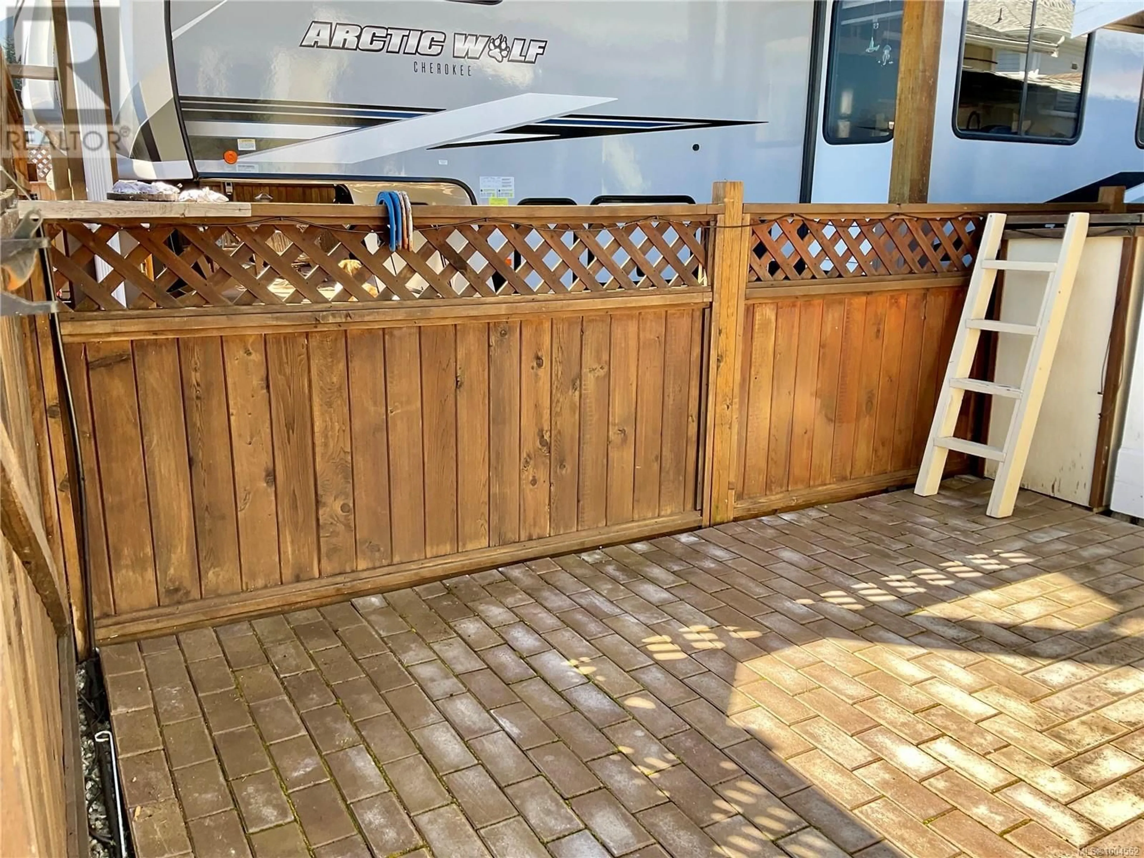 Patio, street for 4 - 6855 PARK AVENUE, Honeymoon Bay British Columbia V0R1Y0