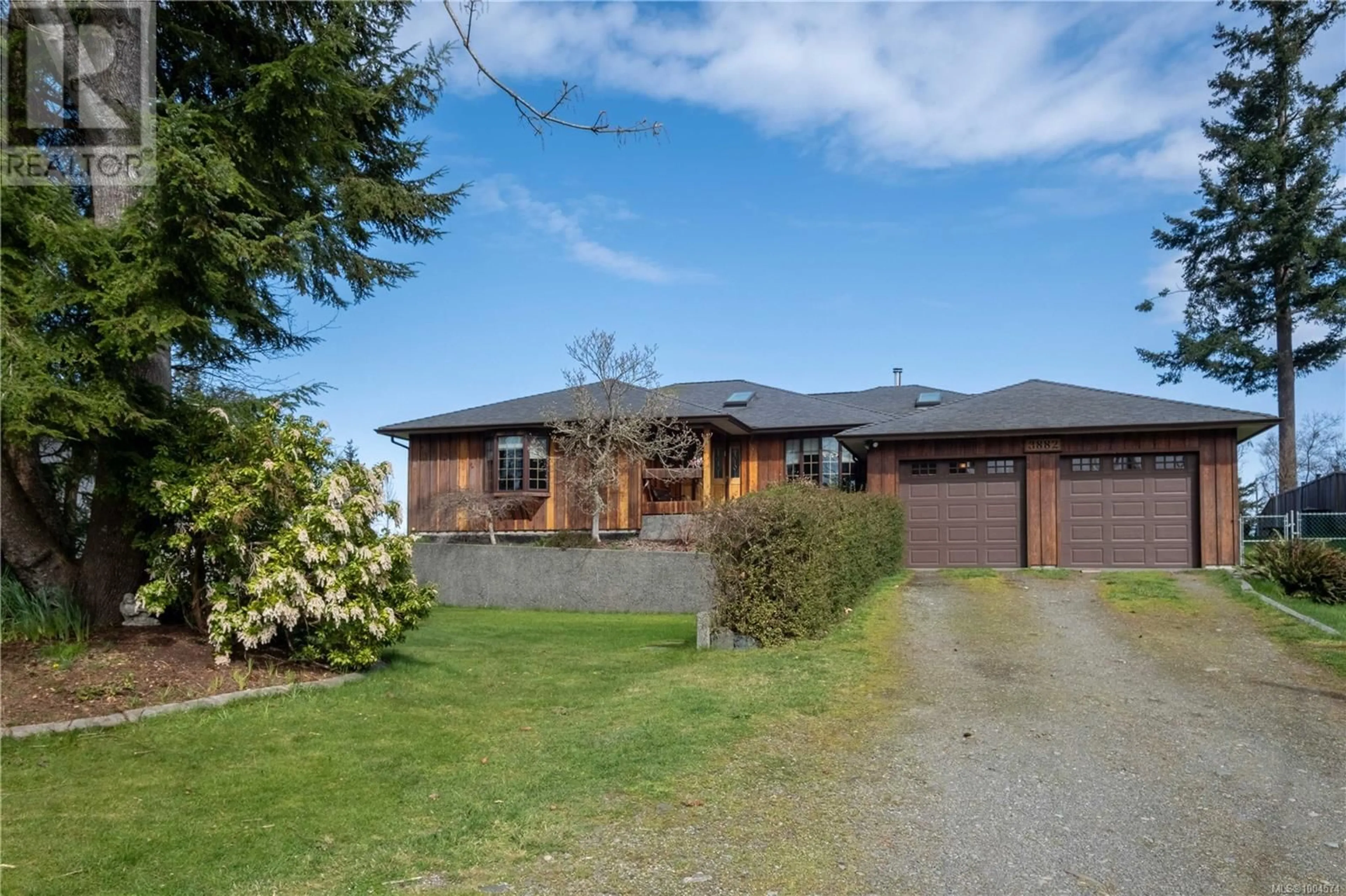 A pic from outside/outdoor area/front of a property/back of a property/a pic from drone, street for 3882 WAVECREST ROAD, Campbell River British Columbia V9H1L1