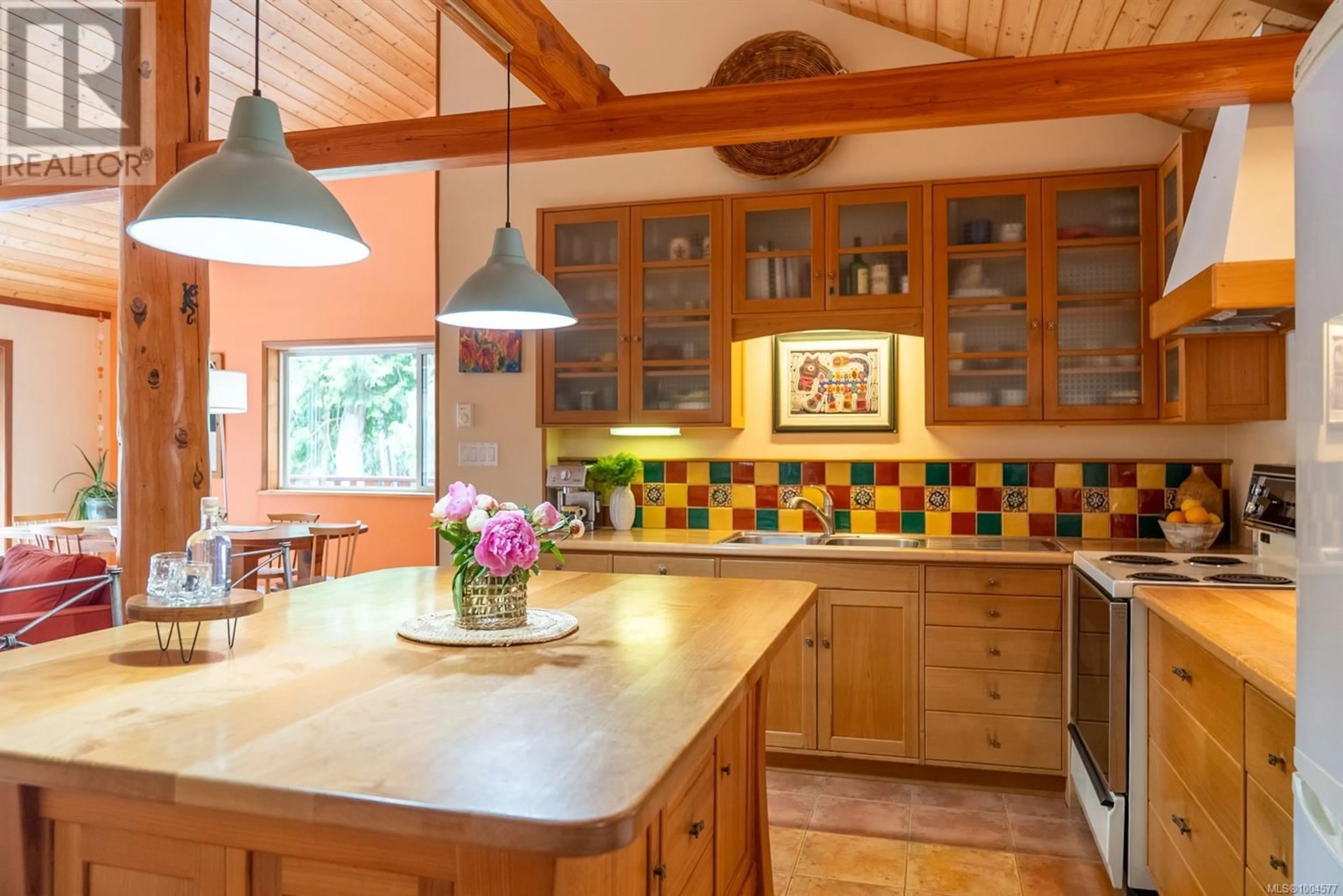 Rustic kitchen, ceramic/tile floor for 5574 HOOSON ROAD, Pender Island British Columbia V0N2M1