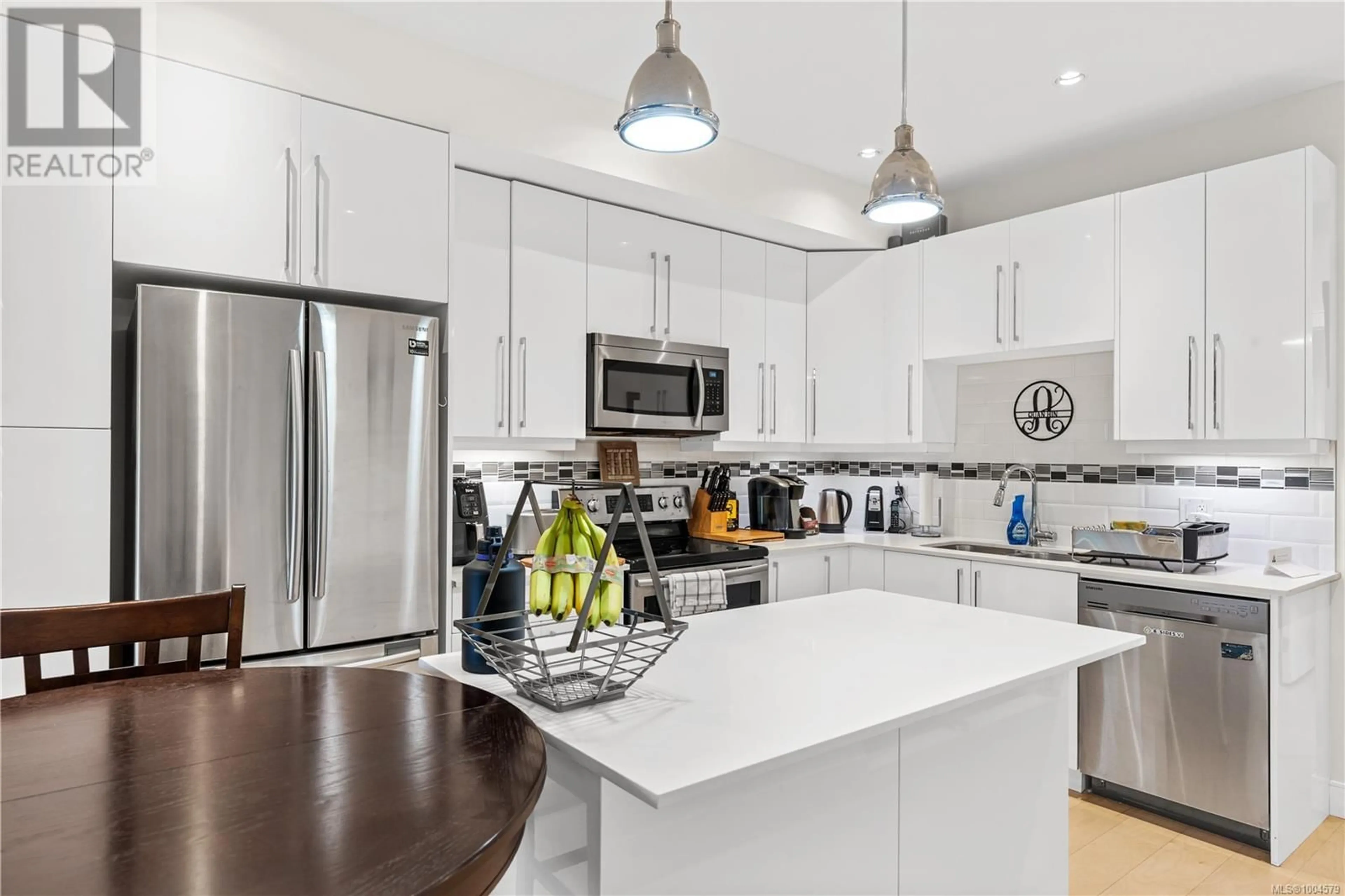 Open concept kitchen, unknown for 153 - 300 PHELPS AVENUE, Langford British Columbia V9B6L3