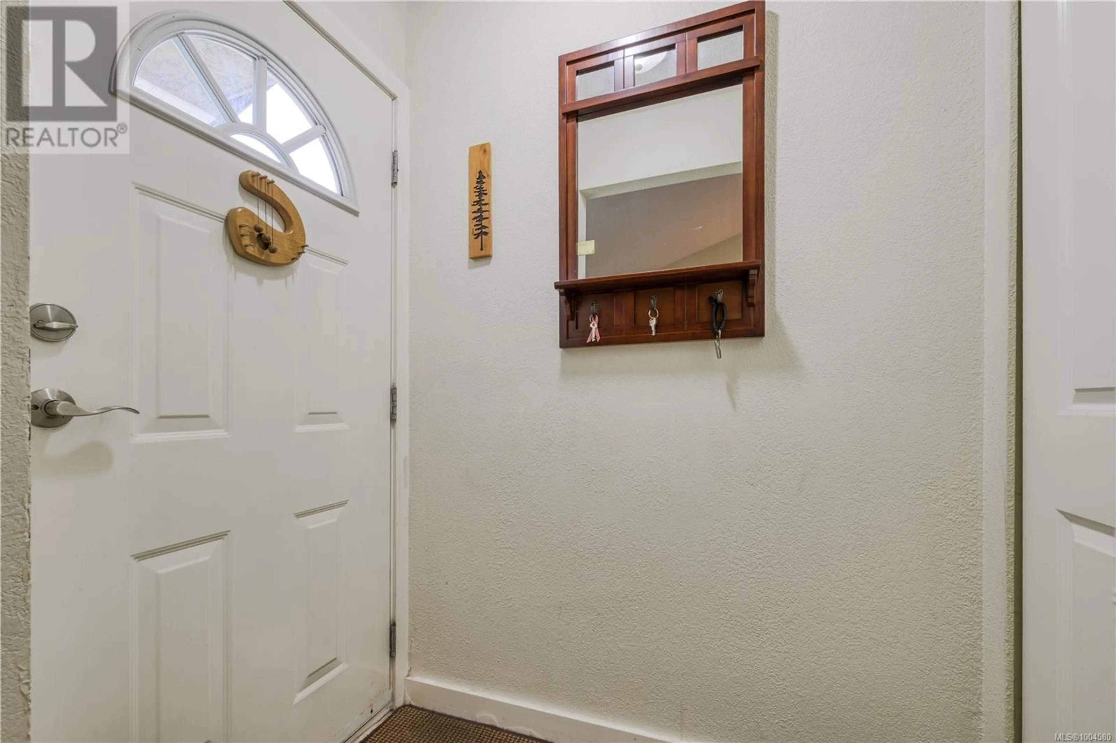 Indoor entryway for 12 - 9130 GRANVILLE STREET, Port Hardy British Columbia V0N2P0