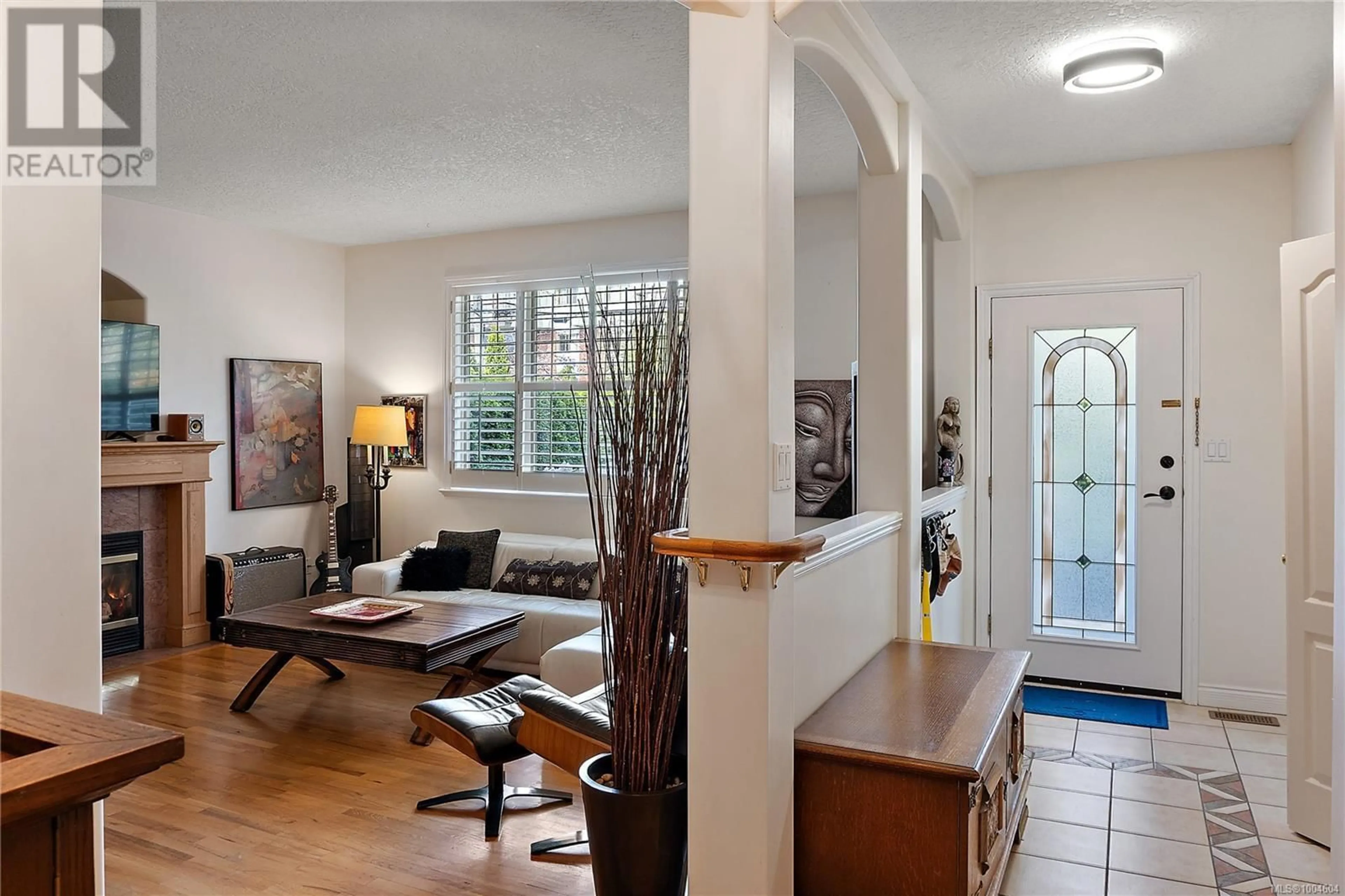 Indoor entryway for 55 DOCK STREET, Victoria British Columbia V8V1Z9