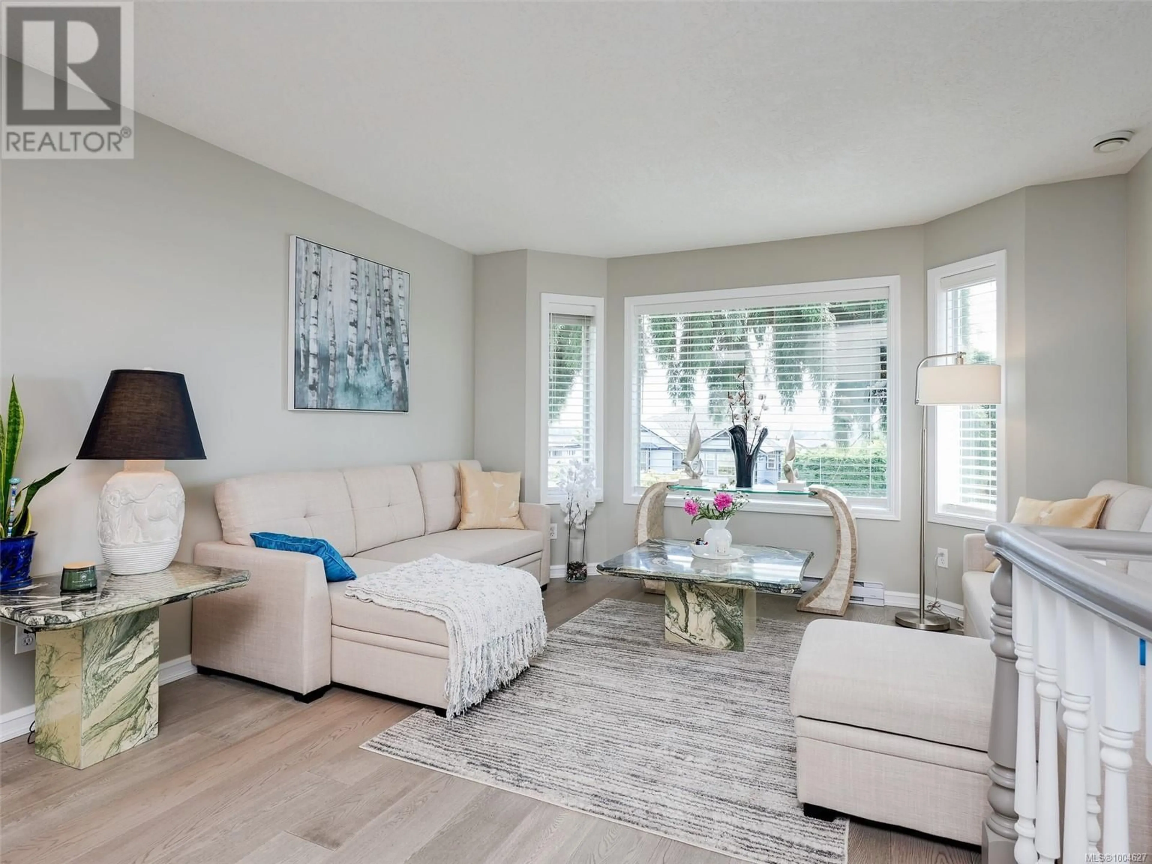 Living room with furniture, unknown for 6428 BELLA VISTA DRIVE, Central Saanich British Columbia V8Z7G6