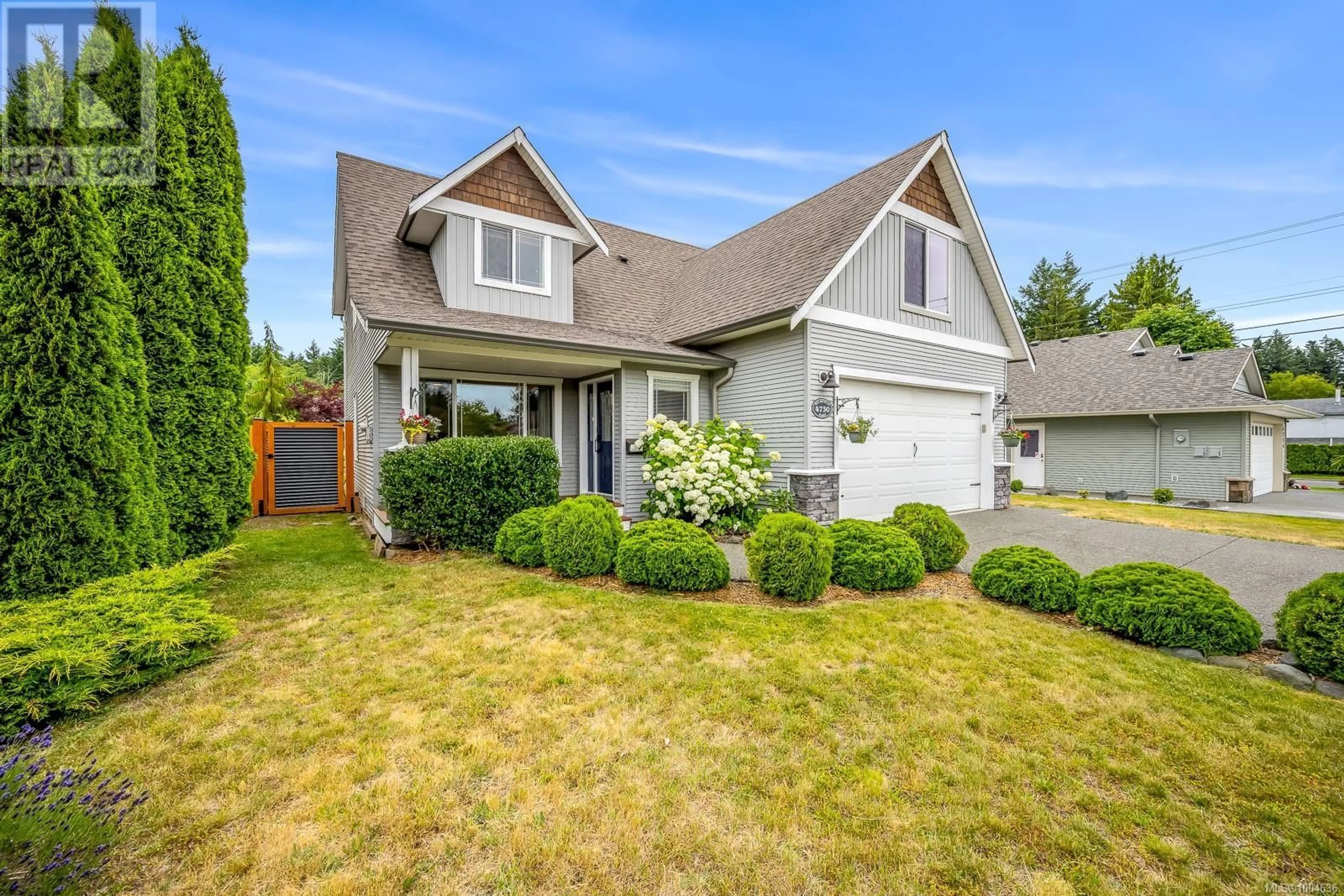 Home with vinyl exterior material, street for 4730 MCLAUCHLIN PLACE, Courtenay British Columbia V9N4B7